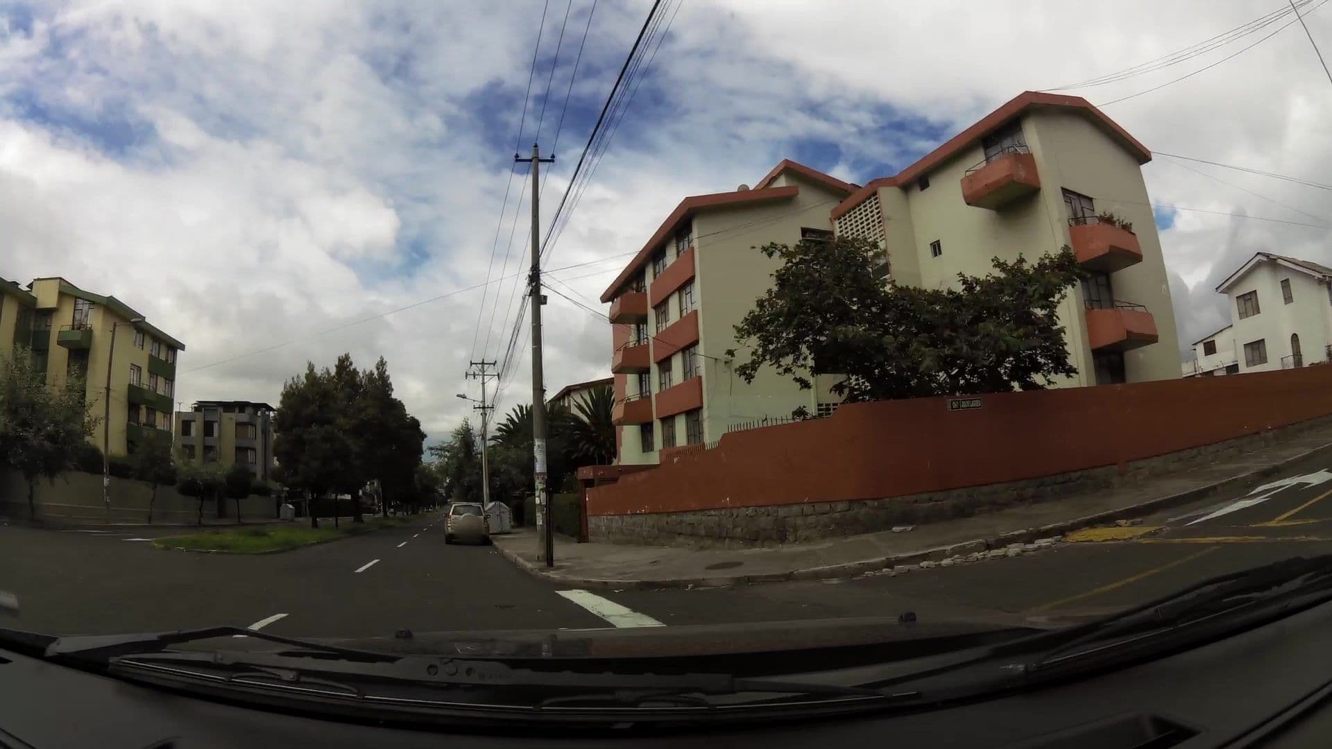 Street view near la andaluza hotel hacienda, Pomasqui — © kaartcam (CC BY-SA · Mapillary)