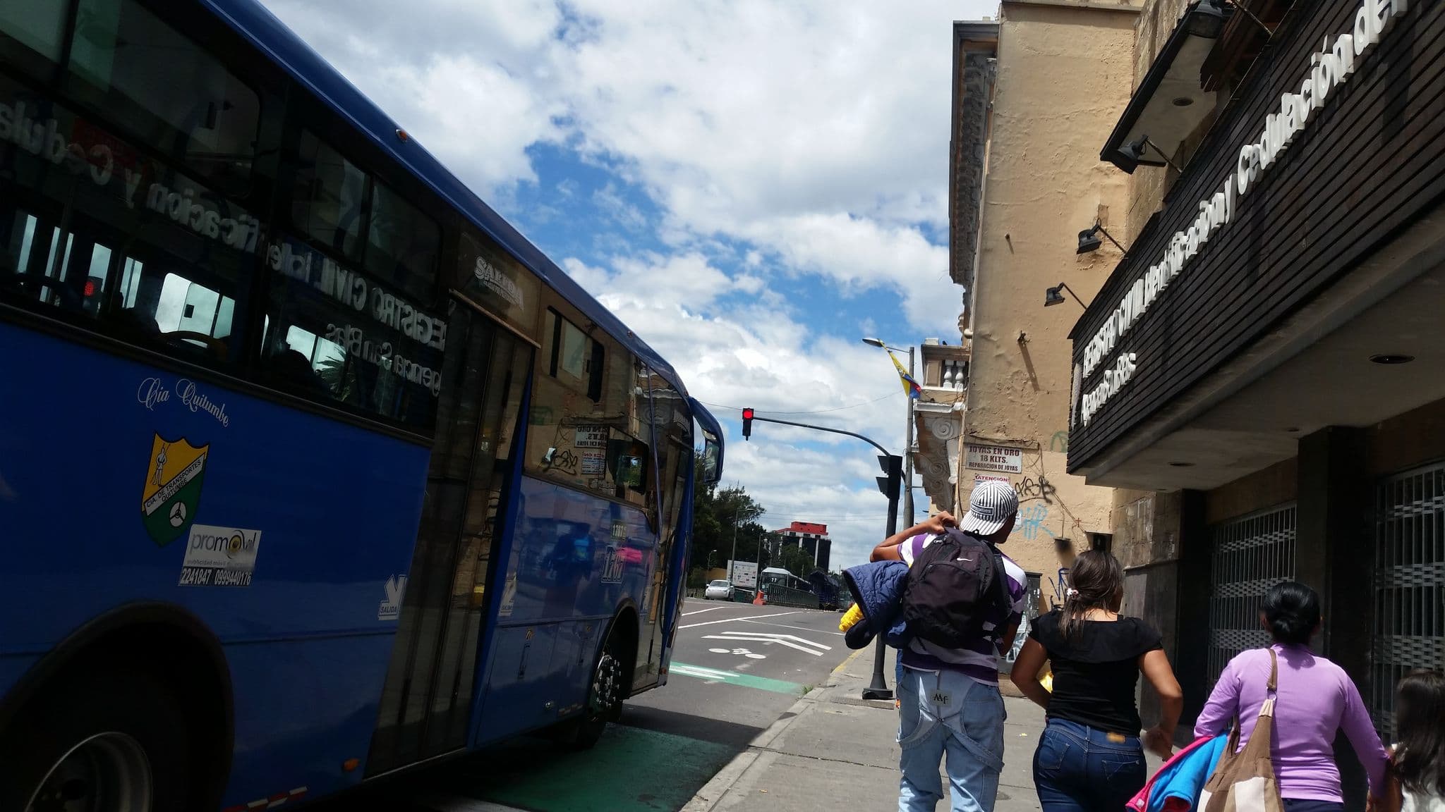 Street view near Boutique Hotel Casona 1914, Quito — © ejegg (CC BY-SA · Mapillary)