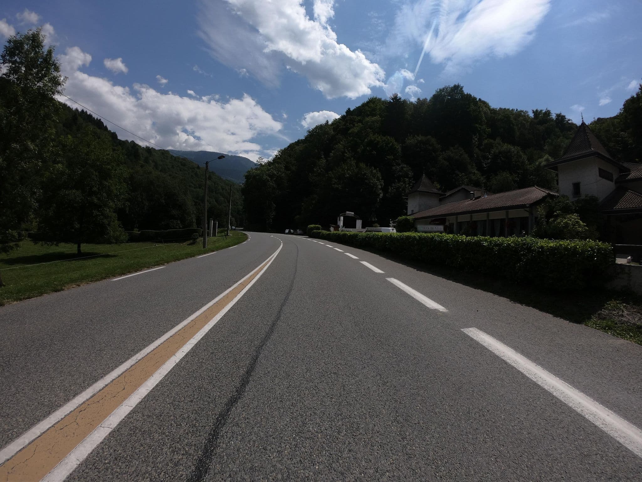Street view near Auberge Saint-Michel, Herbeys — © joostjakob (CC BY-SA · Mapillary)