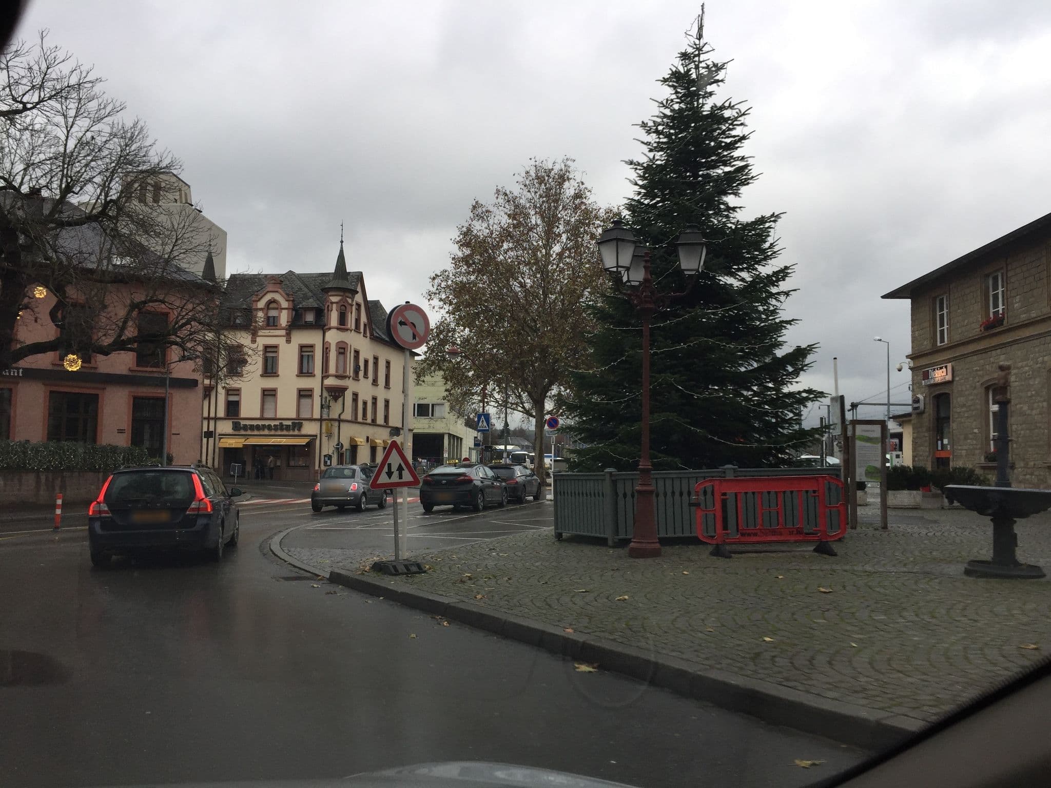 Street view near Auberge de la Gare, Ettelbruck — © rispa1 (CC BY-SA · Mapillary)