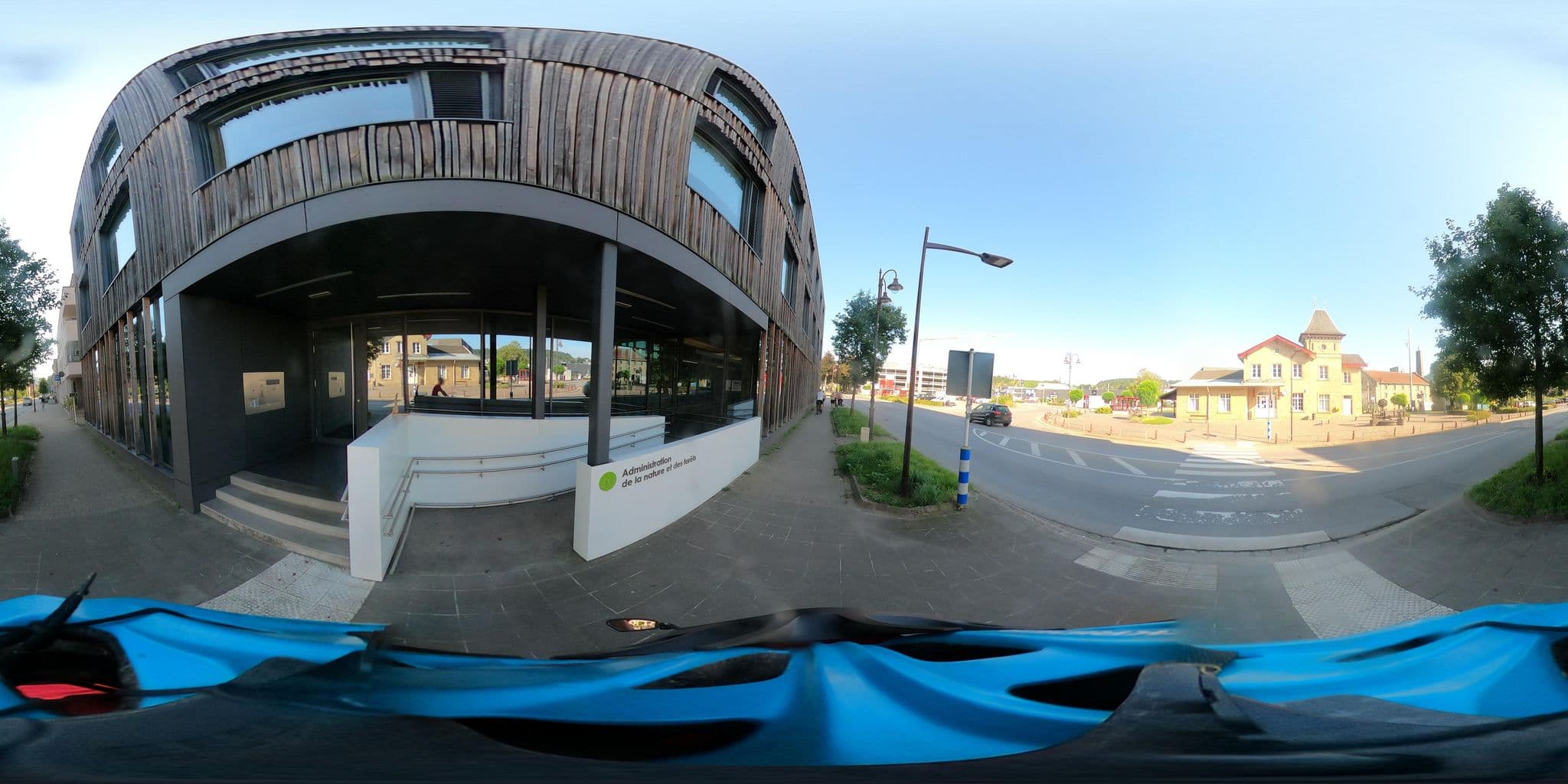 Street view near Hotel de la Gare, Diekirch — © padididejurbise (CC BY-SA · Mapillary)