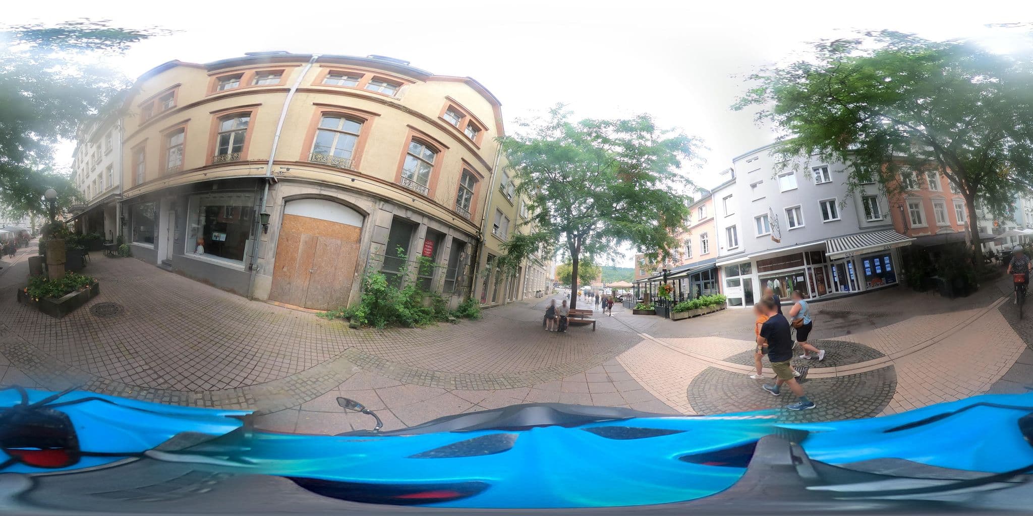 Street view near Hotel Engelmann Le Petit Palais, Echternach — © padididejurbise (CC BY-SA · Mapillary)