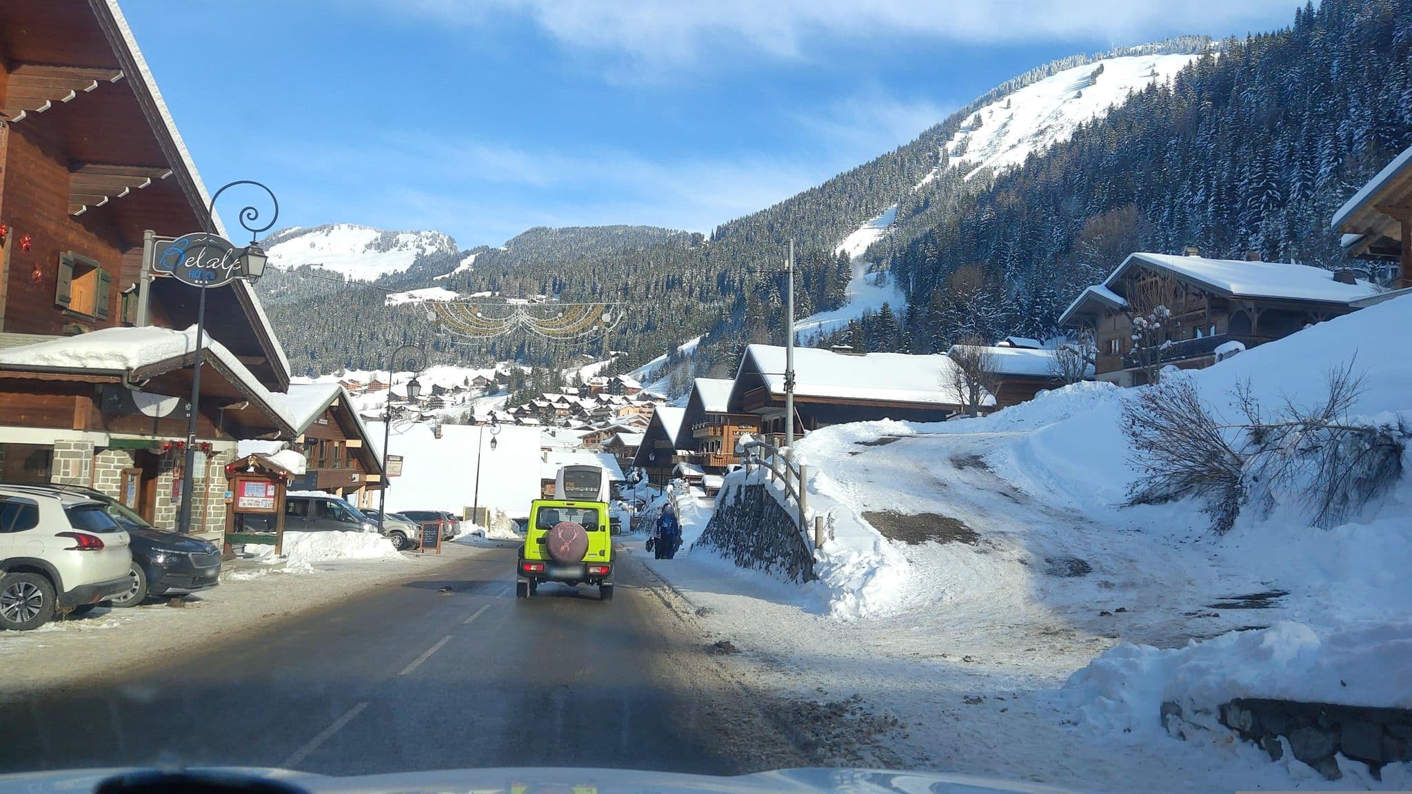 Street view near Belalp, Châtel — © MatthieuF4FNE (CC BY-SA · Mapillary)