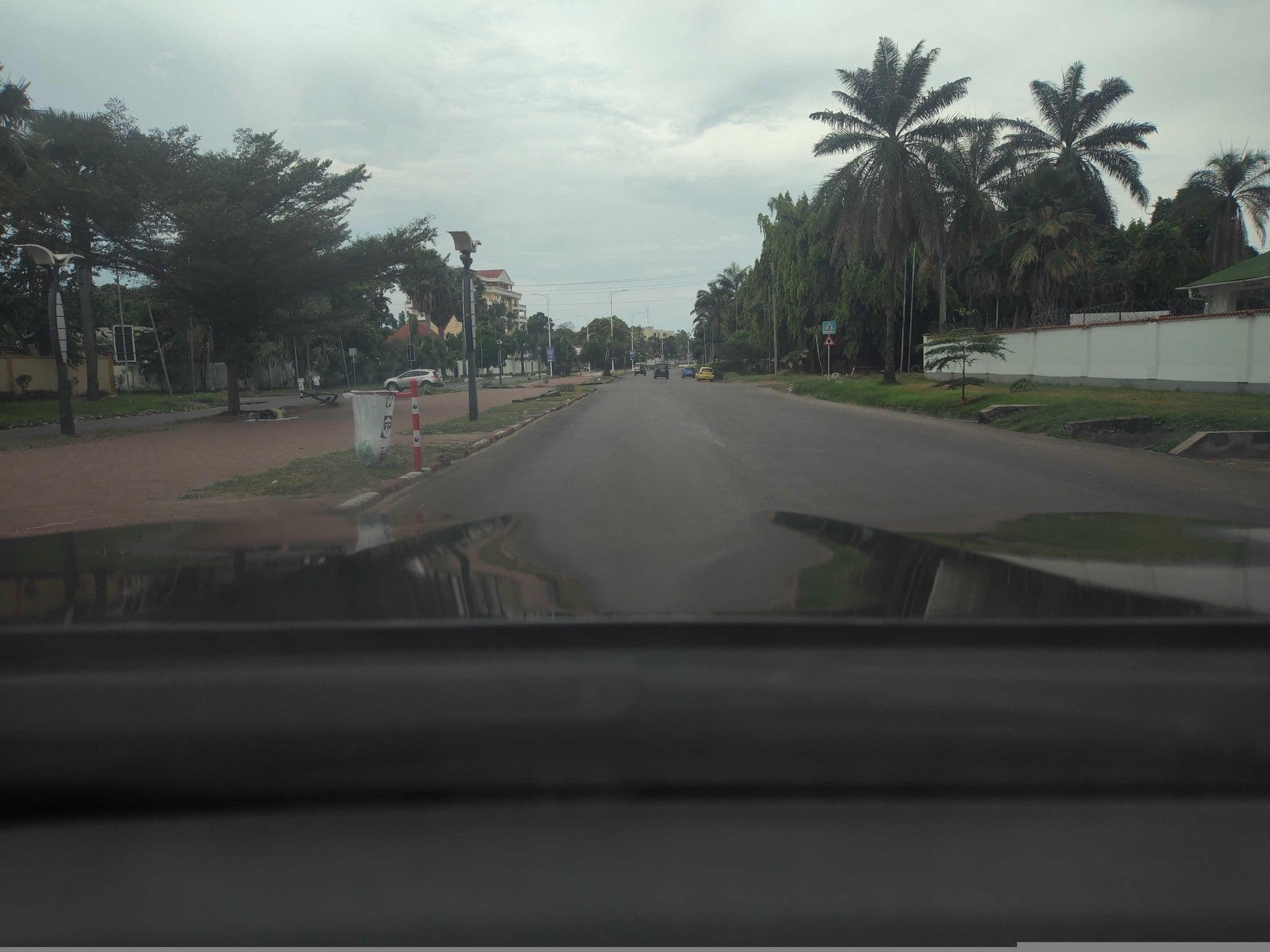 Street view near mbaou palace, Kinshasa — © orlanto (CC BY-SA · Mapillary)