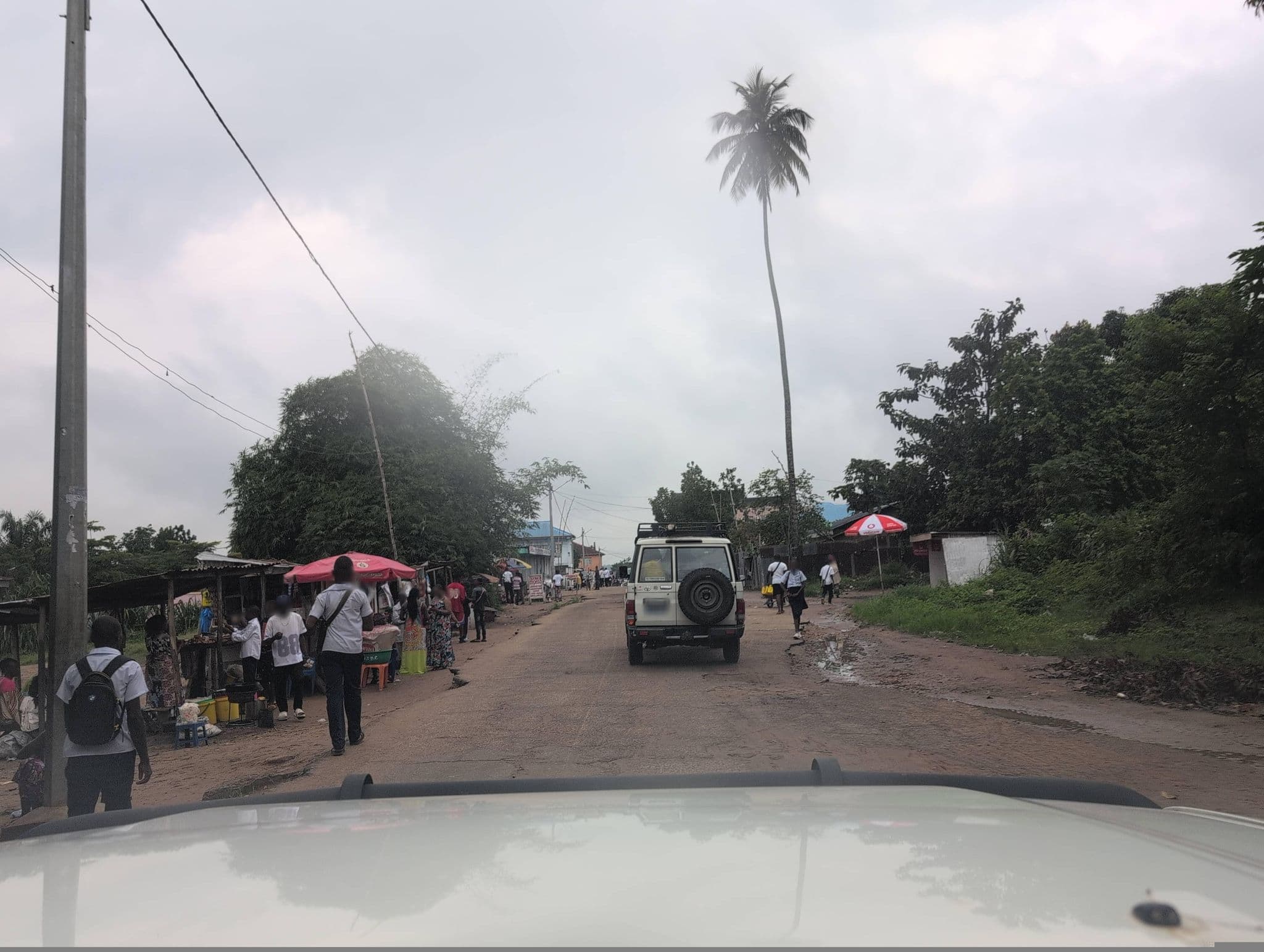 Street view near Hotel Kwilu, Kikwit — © christebenya (CC BY-SA · Mapillary)
