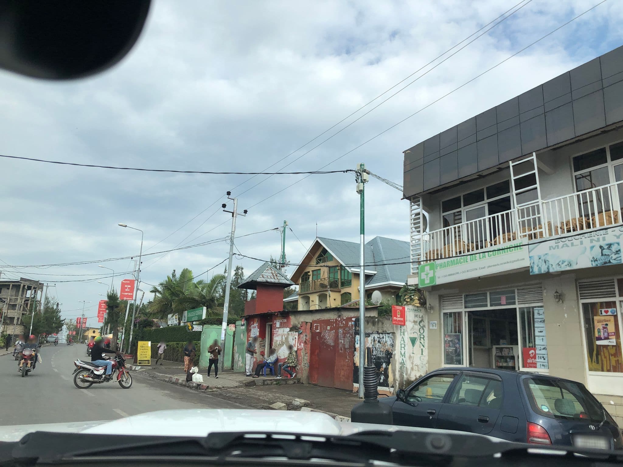 Street view near Ihusi Hotel, Goma — © peltiern (CC BY-SA · Mapillary)