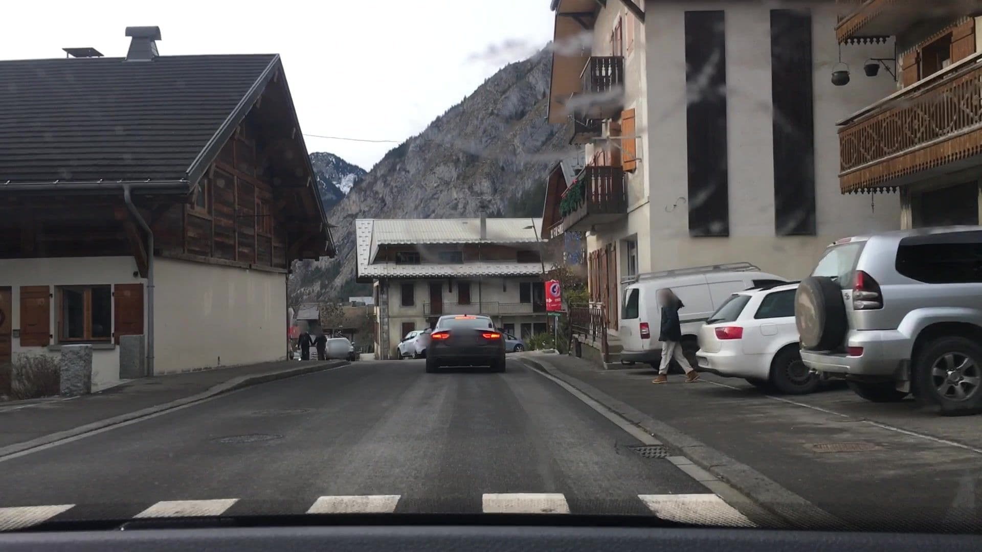 Street view near La Ferme du Château, Châtel — © lvl5 (CC BY-SA · Mapillary)