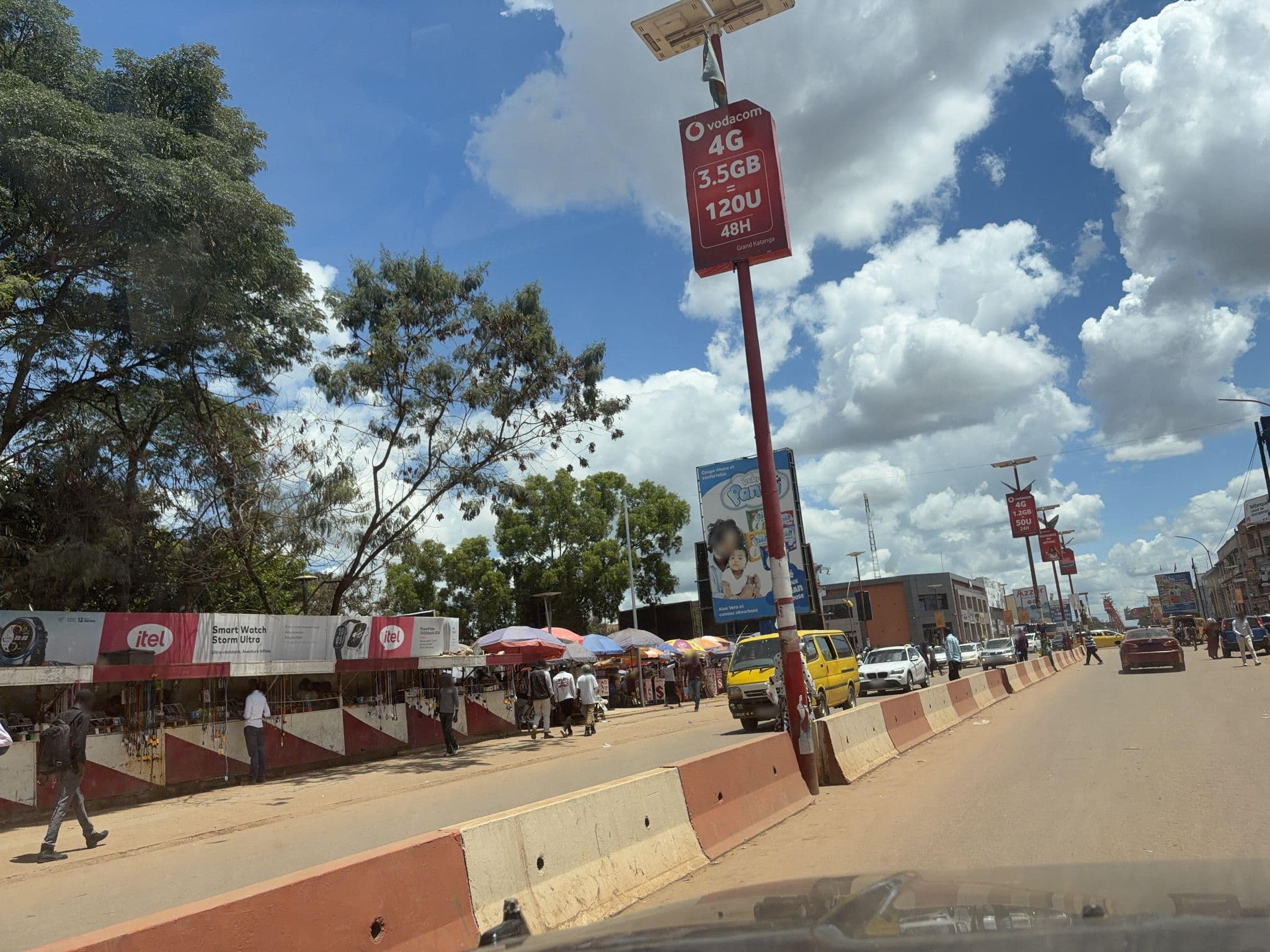Street view near Park Hôtel Lubumbashi, Lubumbashi — © orlanto (CC BY-SA · Mapillary)