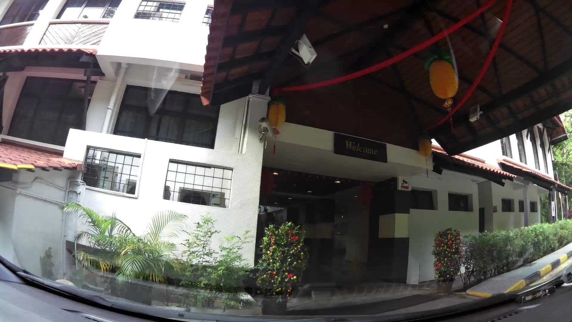 Street view near Costa Sands Resort (Sentosa), HarbourFront — © kaartcam (CC BY-SA · Mapillary)