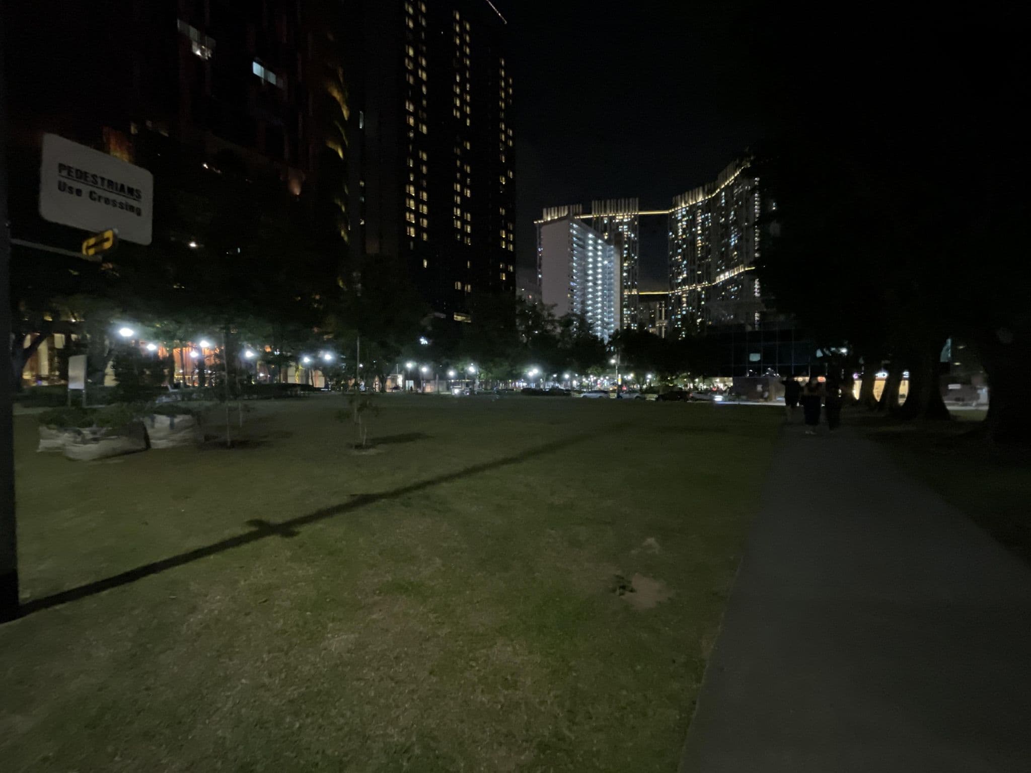 Street view near Rooftop Swimming Pool @Oasia Downtown, Outram Park — © filipb (CC BY-SA · Mapillary)