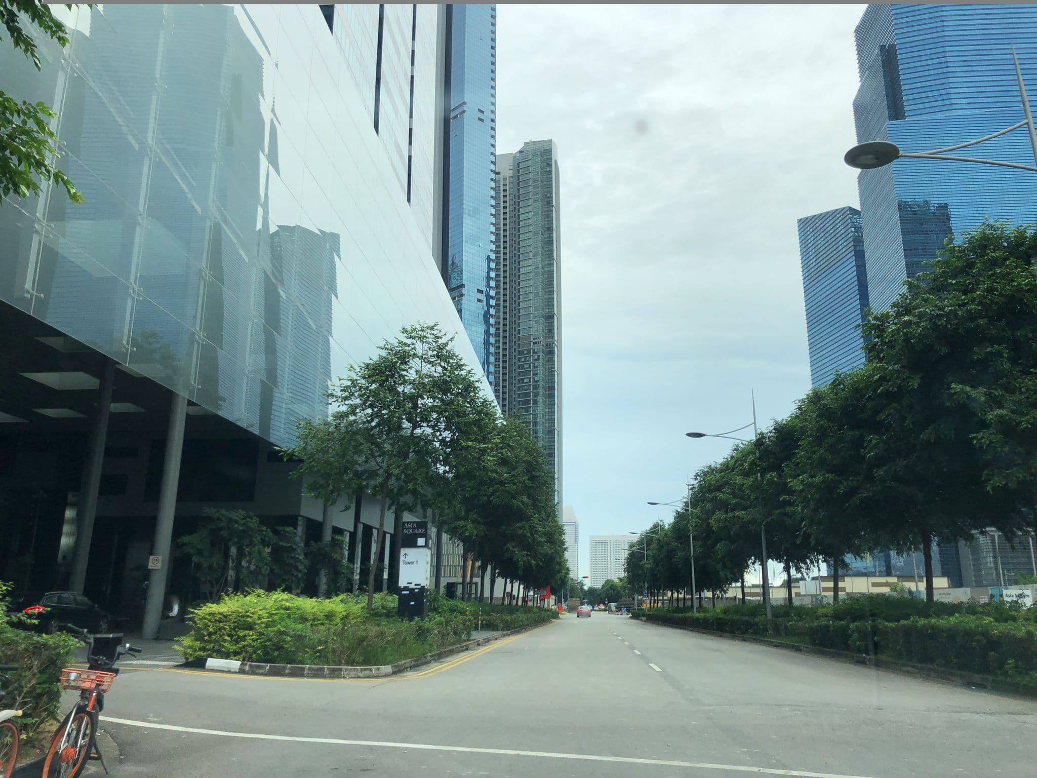 Street view near Westin Infinity Pool, Marina Bay — © jeanchan21 (CC BY-SA · Mapillary)