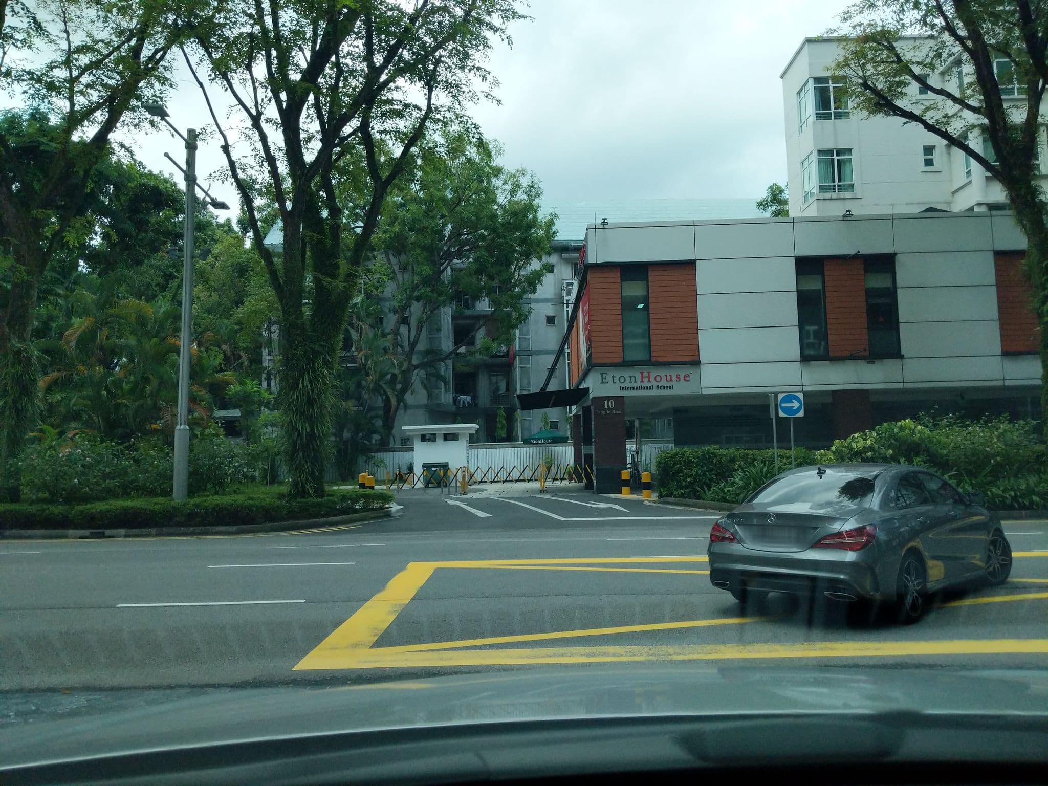Street view near Back Office @ St Regis, One Tree Hill — © nich (CC BY-SA · Mapillary)