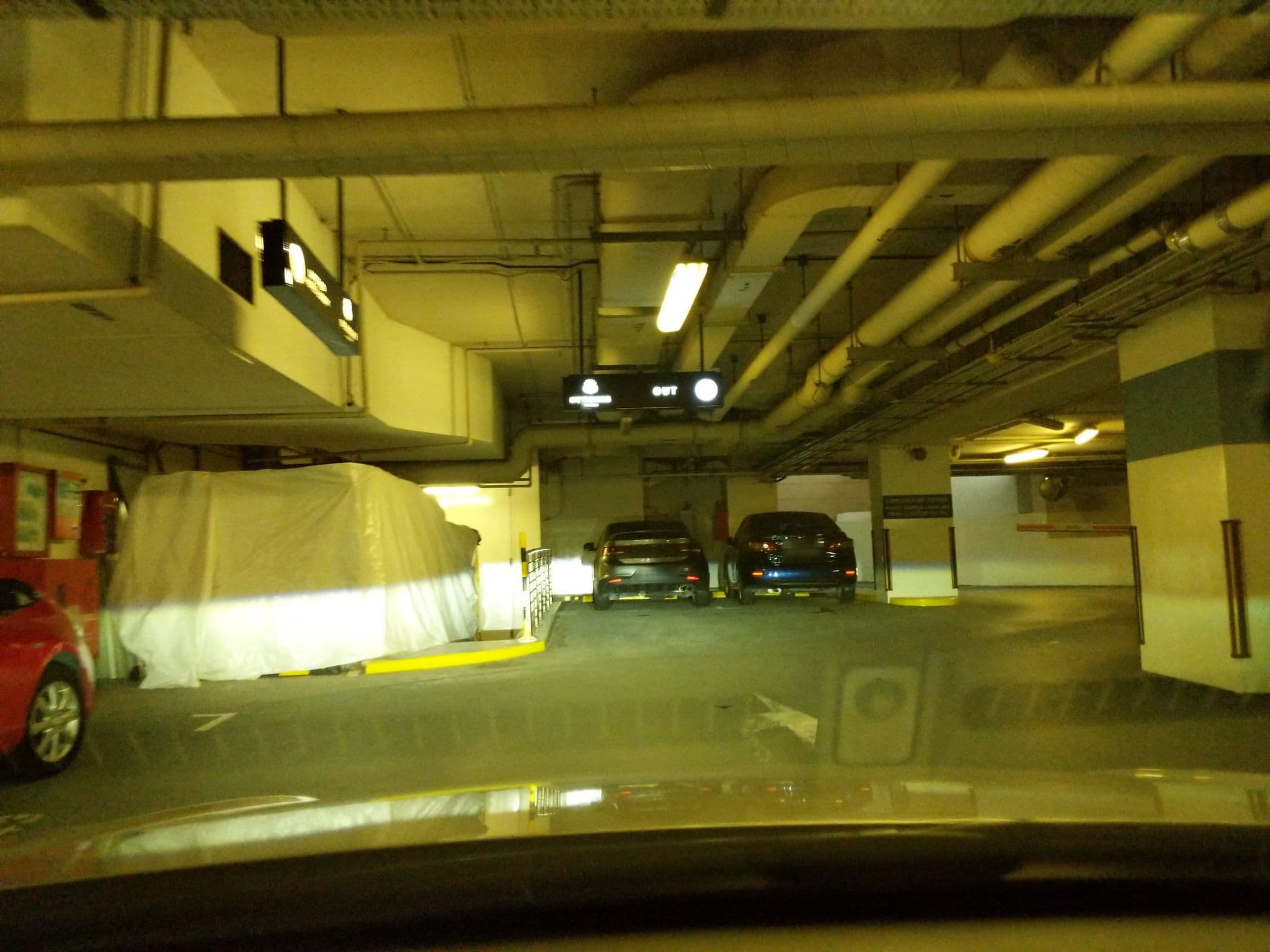 Street view near Operator St Regis, One Tree Hill — © nich (CC BY-SA · Mapillary)