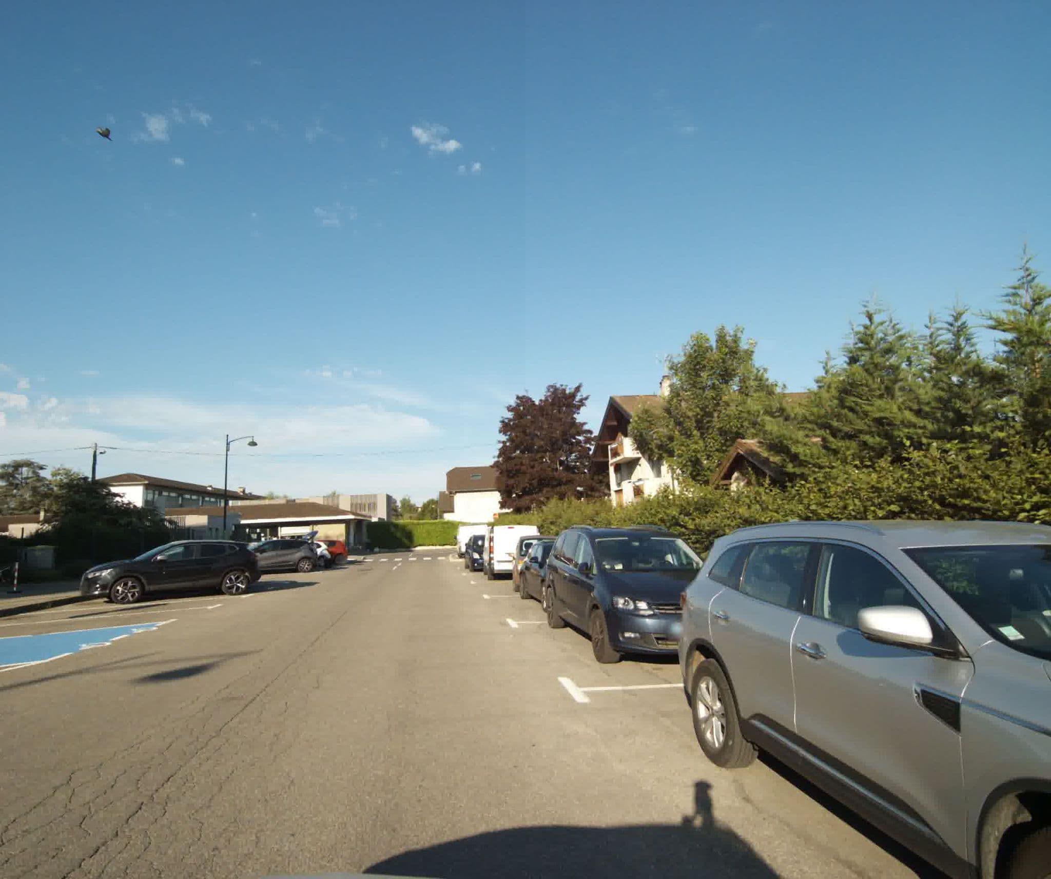 Street view near Ibis Budget, Thonon-les-Bains — © sogefi (CC BY-SA · Mapillary)