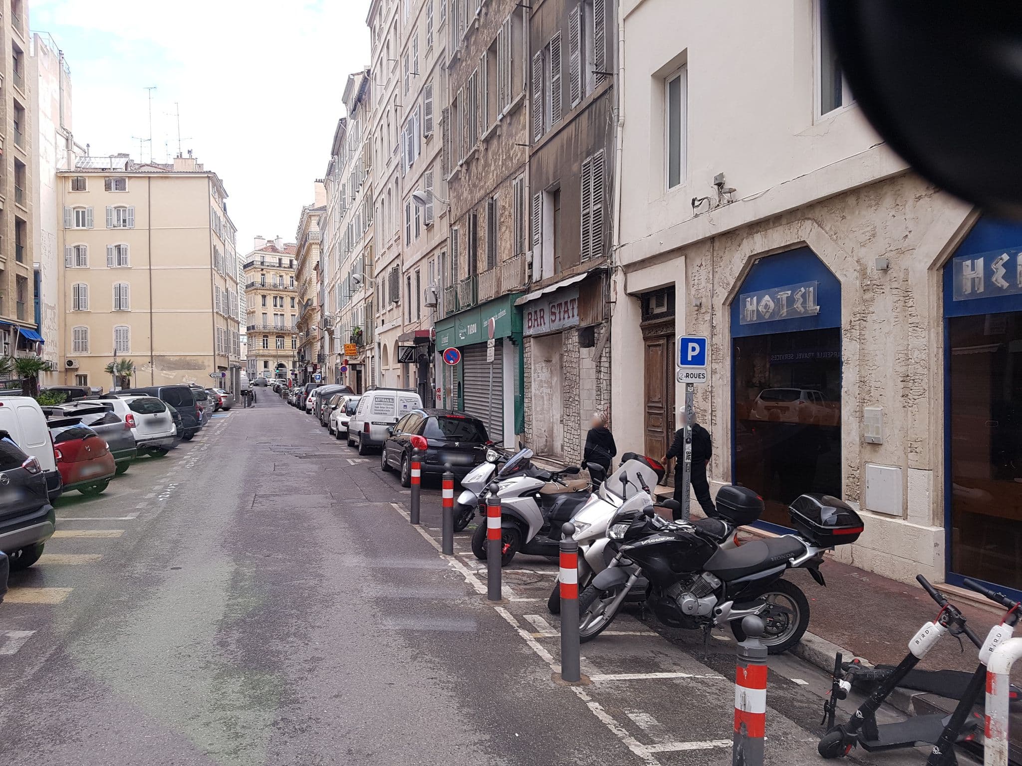 Street view near Hôtel Hermès, Marseille 02 — © bernardvoyageur (CC BY-SA · Mapillary)
