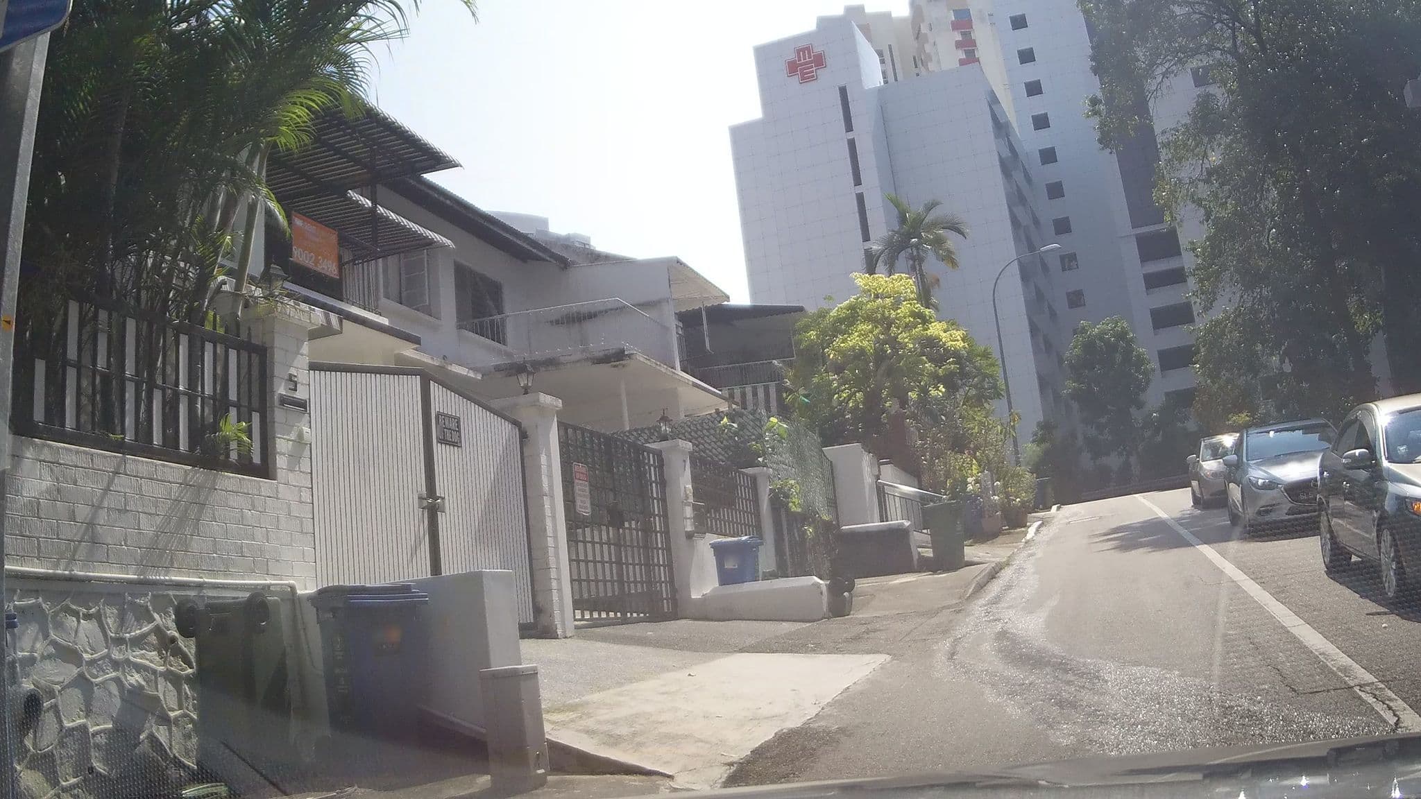 Street view near MS Apartment, Institution Hill — © ashishgrab (CC BY-SA · Mapillary)