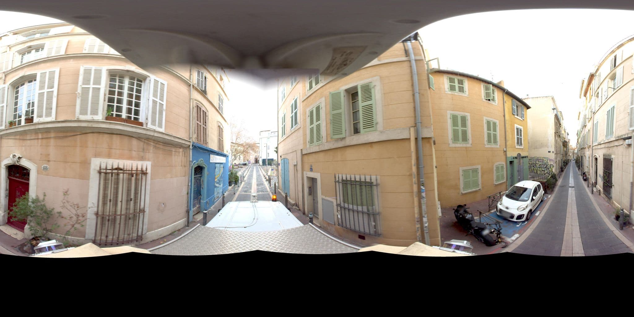Street view near Le Panisse, Marseille 02 — © Suez (CC BY-SA · Mapillary)