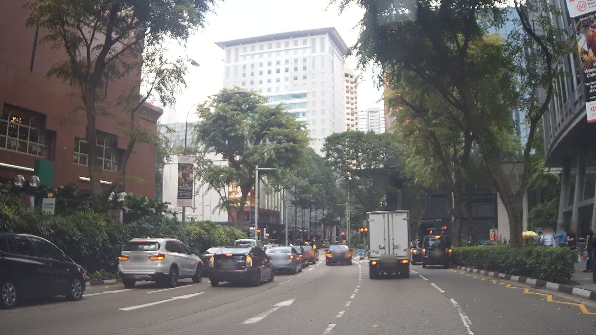 Street view near Mandarian Orchard Hotel | Grand Ball Room, Institution Hill — © ashishgrab (CC BY-SA · Mapillary)
