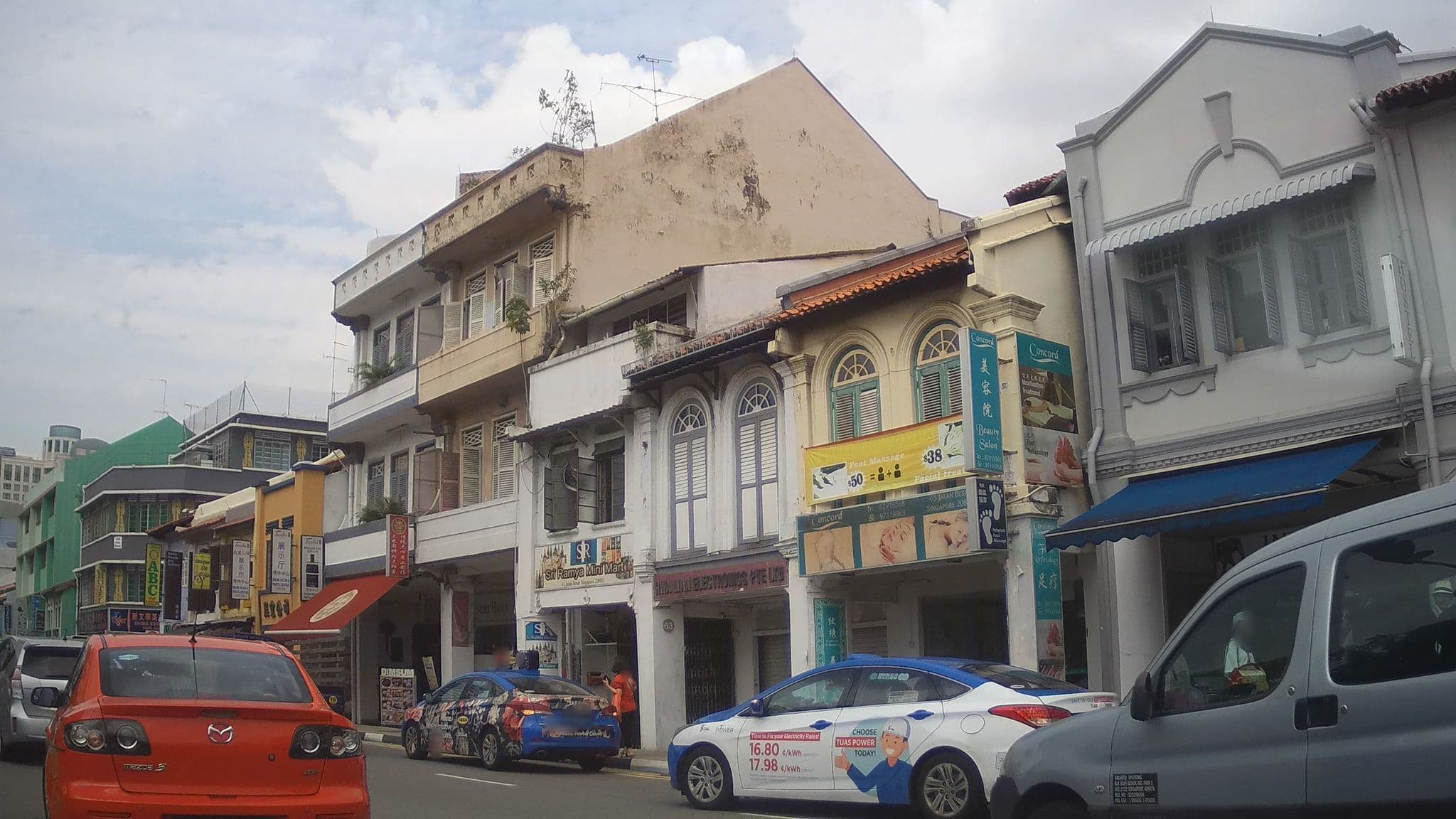 Street view near Park Yoochun's Dreamland~*, Rochor — © ashishgrab (CC BY-SA · Mapillary)