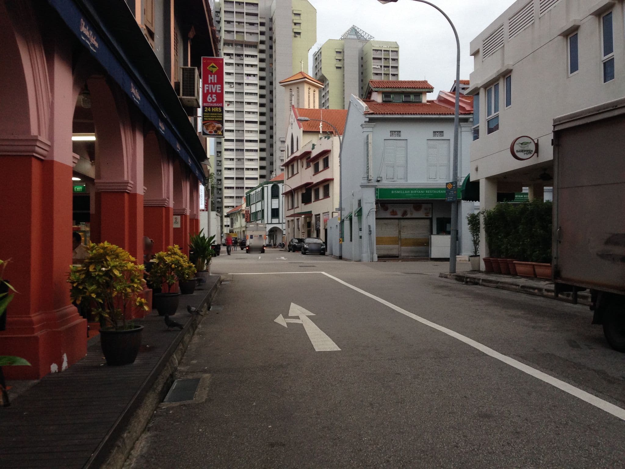 Street view near Fragrance Hotel Elegance, Rochor — © raymyat (CC BY-SA · Mapillary)
