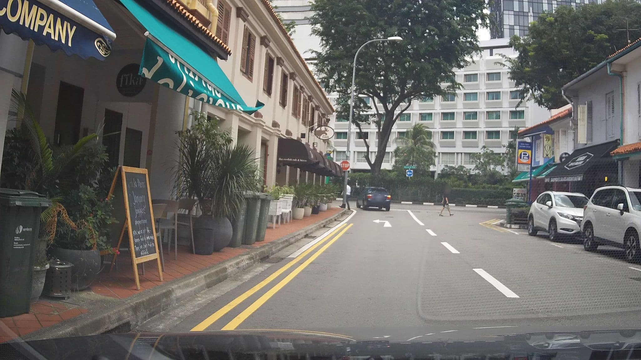 Street view near Park Royal Lobby, Bugis — © ashishgrab (CC BY-SA · Mapillary)