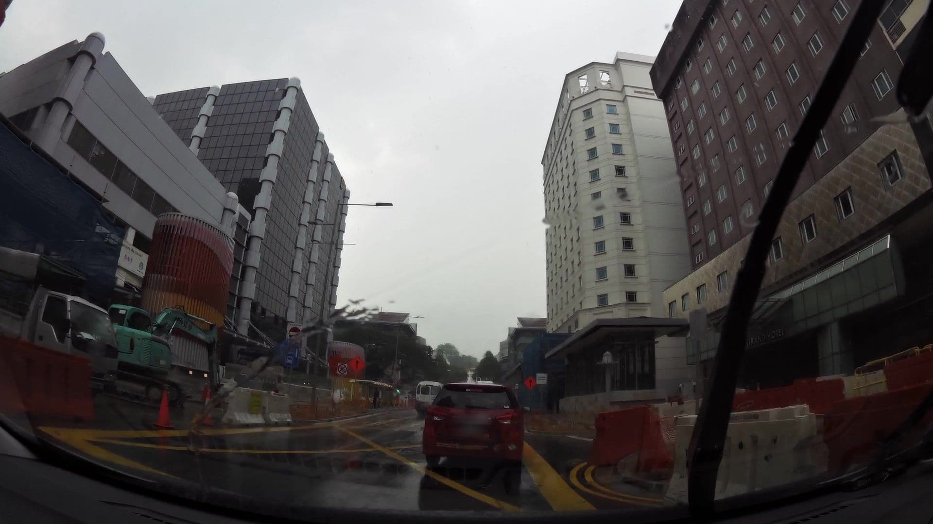 Street view near Bayview Hotel, Bencoolen — © kaartcam (CC BY-SA · Mapillary)