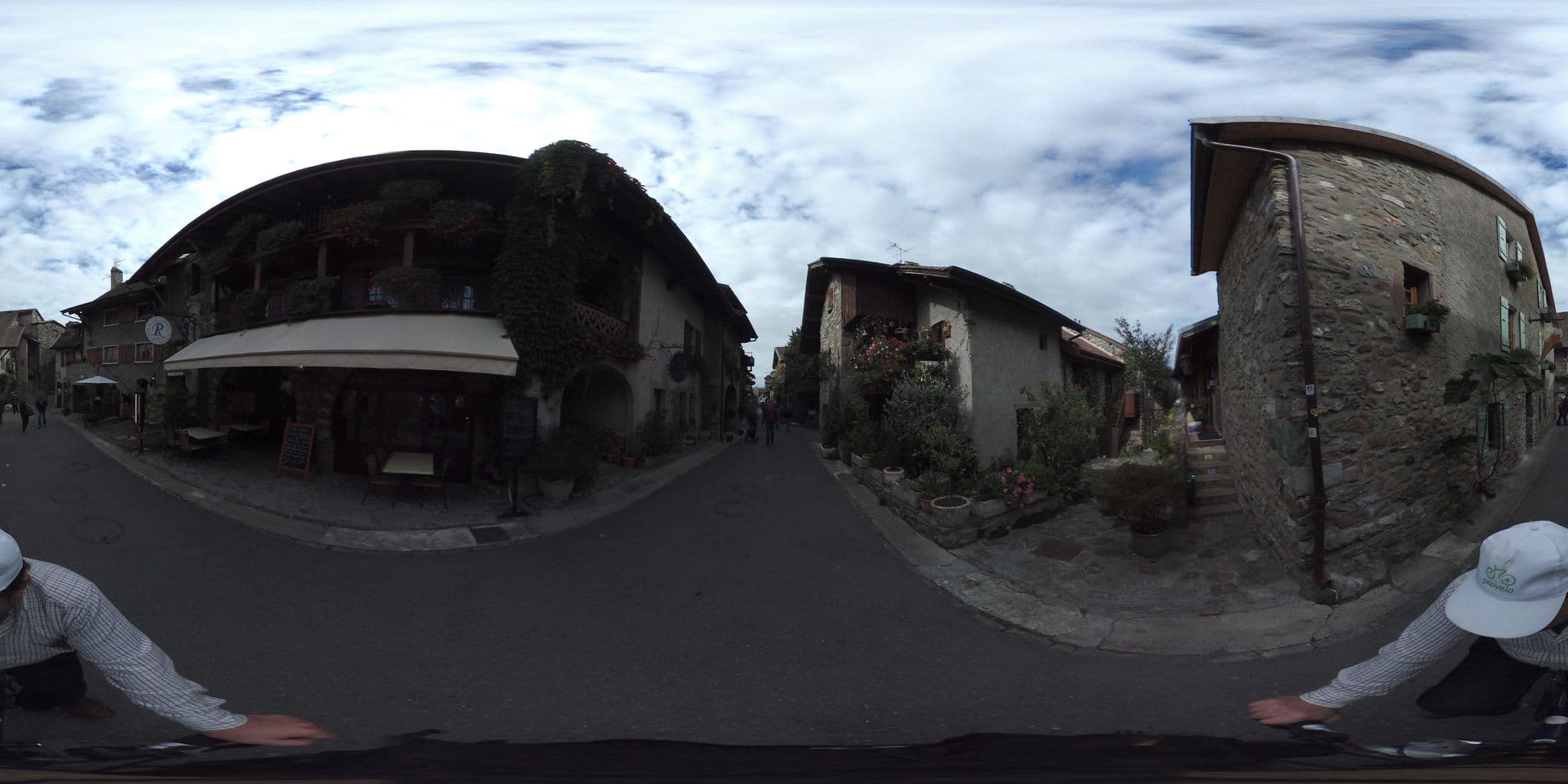 Street view near Le Vieux Logis, Messery — © geovelo (CC BY-SA · Mapillary)