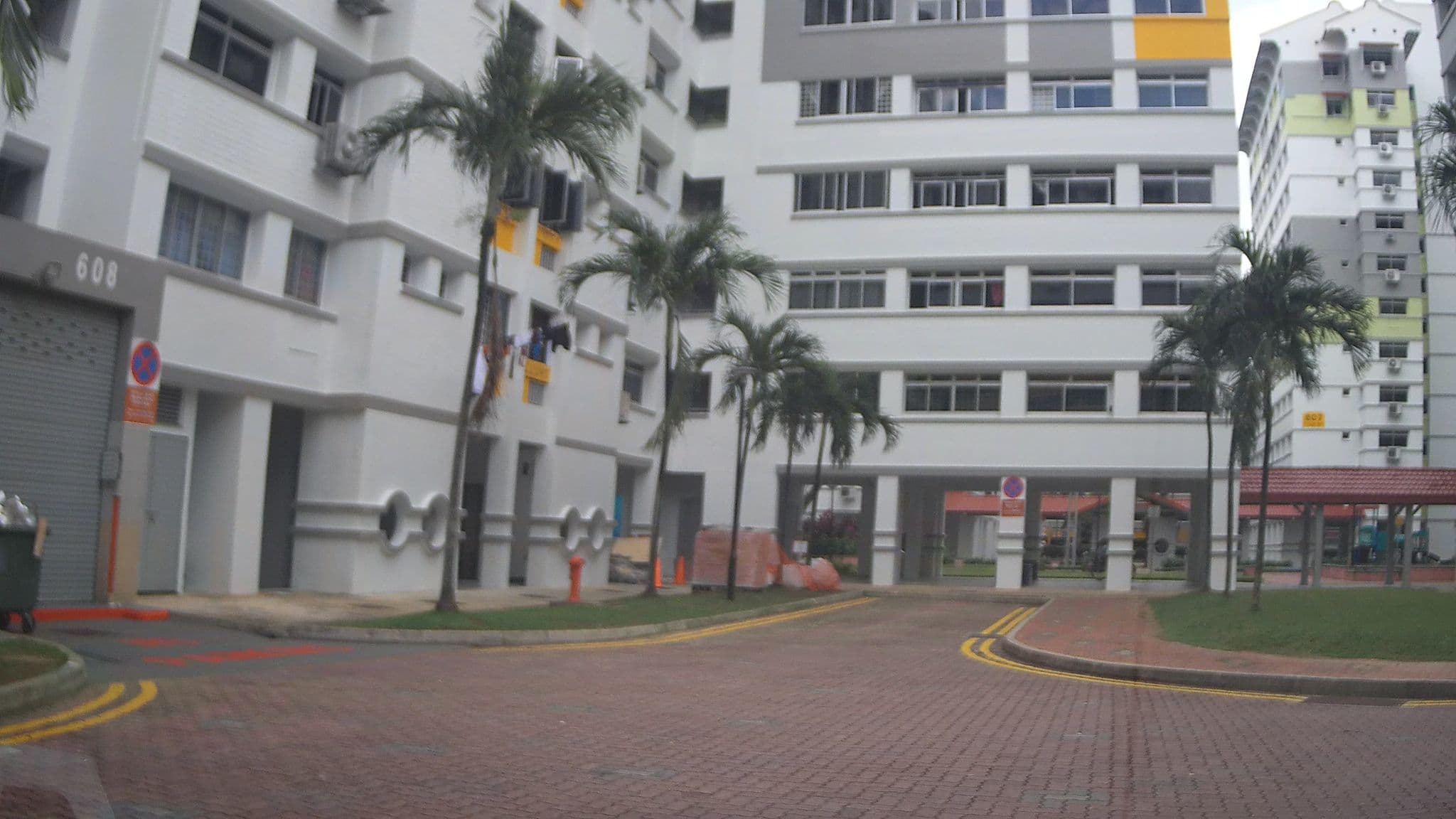 Street view near Ling's Villa, Yew Tee — © ashishgrab (CC BY-SA · Mapillary)