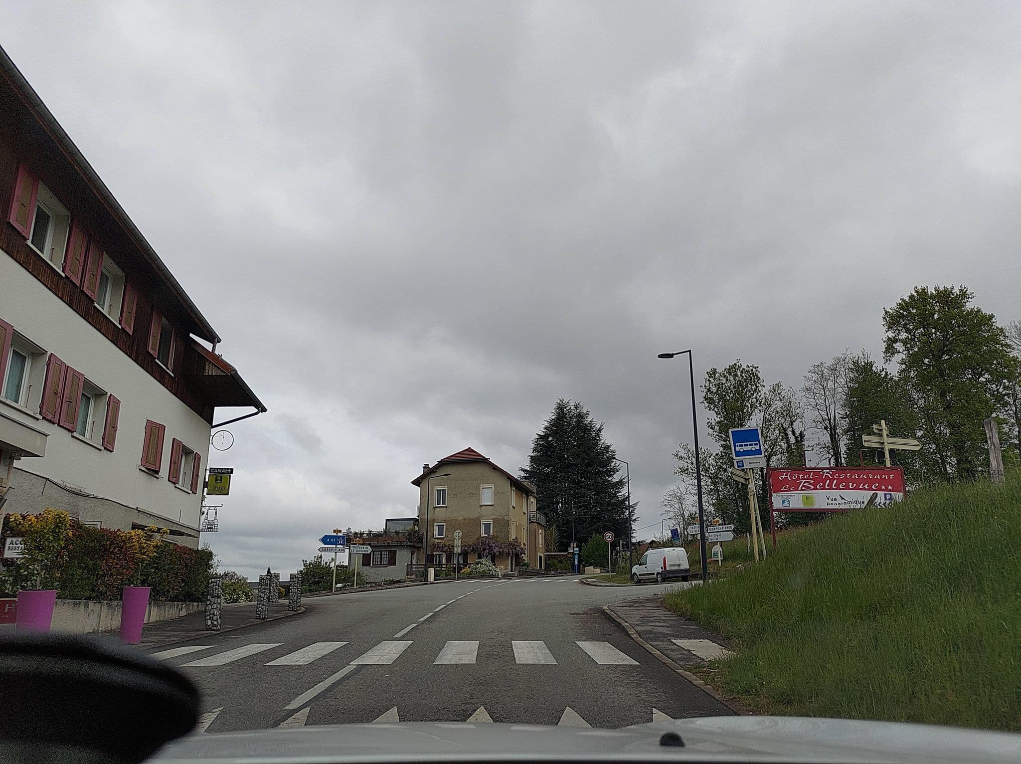 Street view near Le Bellevue, Grésy-sur-Aix — © MatthieuF4FNE (CC BY-SA · Mapillary)