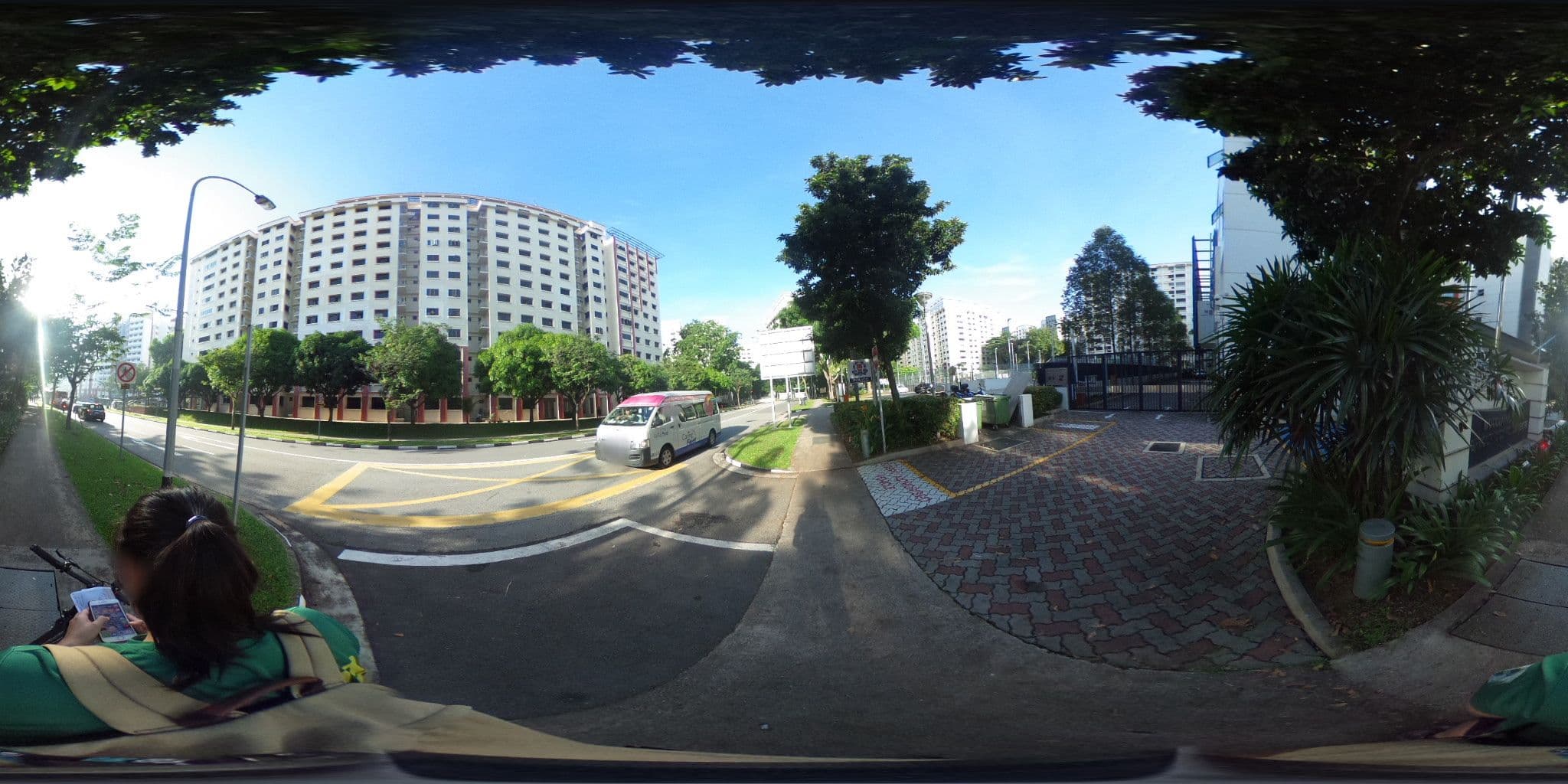 Street view near Cassidy's Bed , Admiralty — © minyeeamu (CC BY-SA · Mapillary)