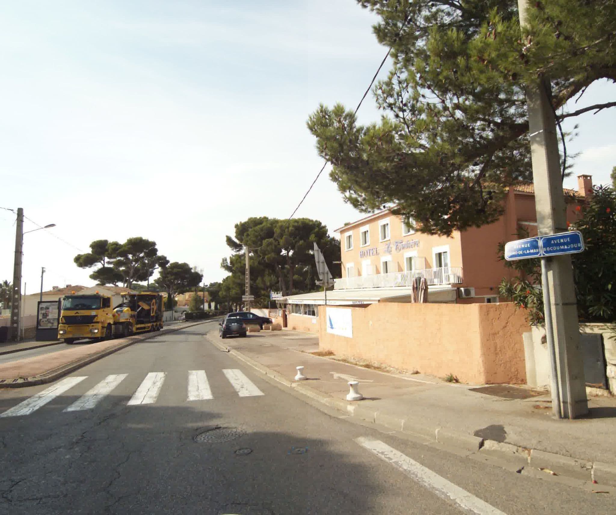 Street view near Hôtel La Tuilière, Carry-le-Rouet — © sogefi (CC BY-SA · Mapillary)