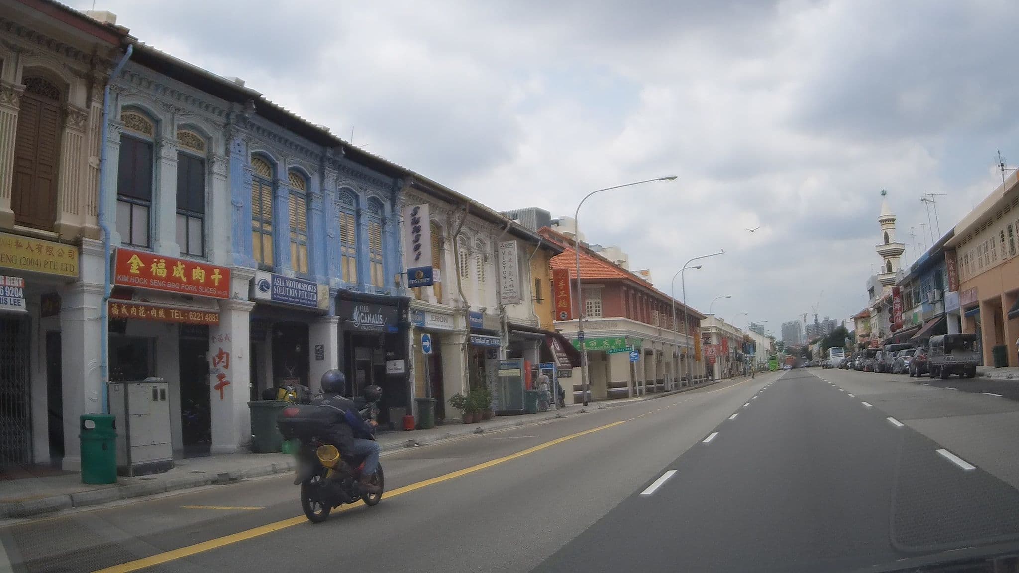 Street view near Lion Hotel, Geylang — © ashishgrab (CC BY-SA · Mapillary)