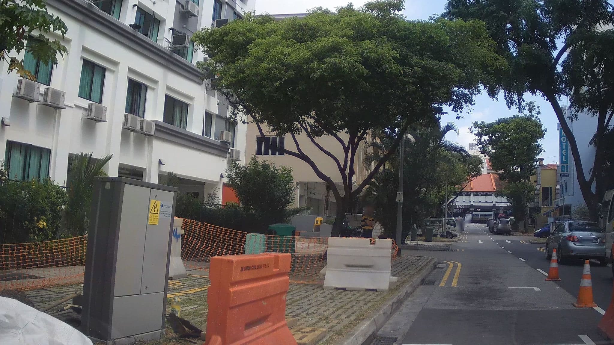 Street view near Hotel 101, Geylang — © ashishgrab (CC BY-SA · Mapillary)