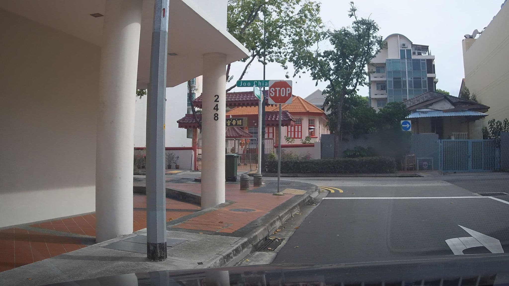 Street view near Hotel 81 - Opera, Kampong Ubi — © ashishgrab (CC BY-SA · Mapillary)