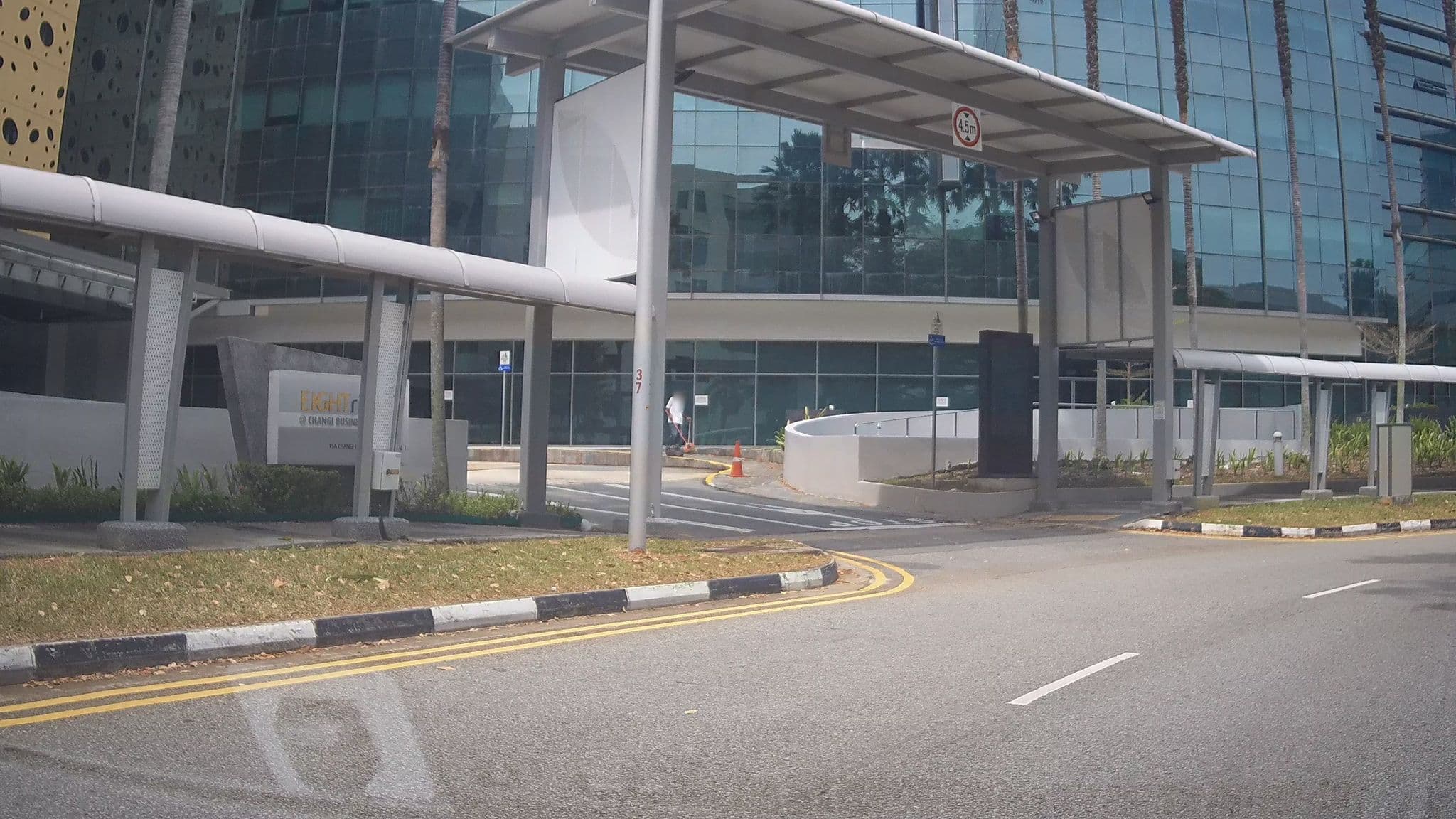 Street view near UE Biz Hub @ Park Avenue, Somapah — © ashishgrab (CC BY-SA · Mapillary)