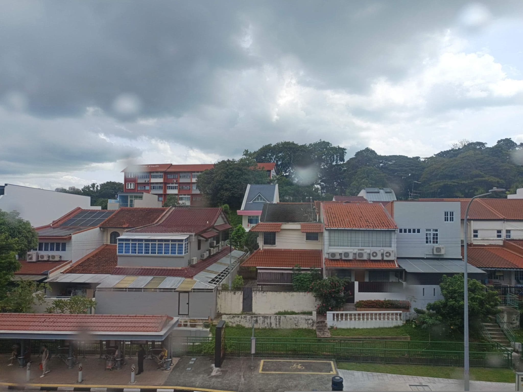 Street view near Hi Uncle™ Hotel & Spa, Kembangan — © YikQin (CC BY-SA · Mapillary)