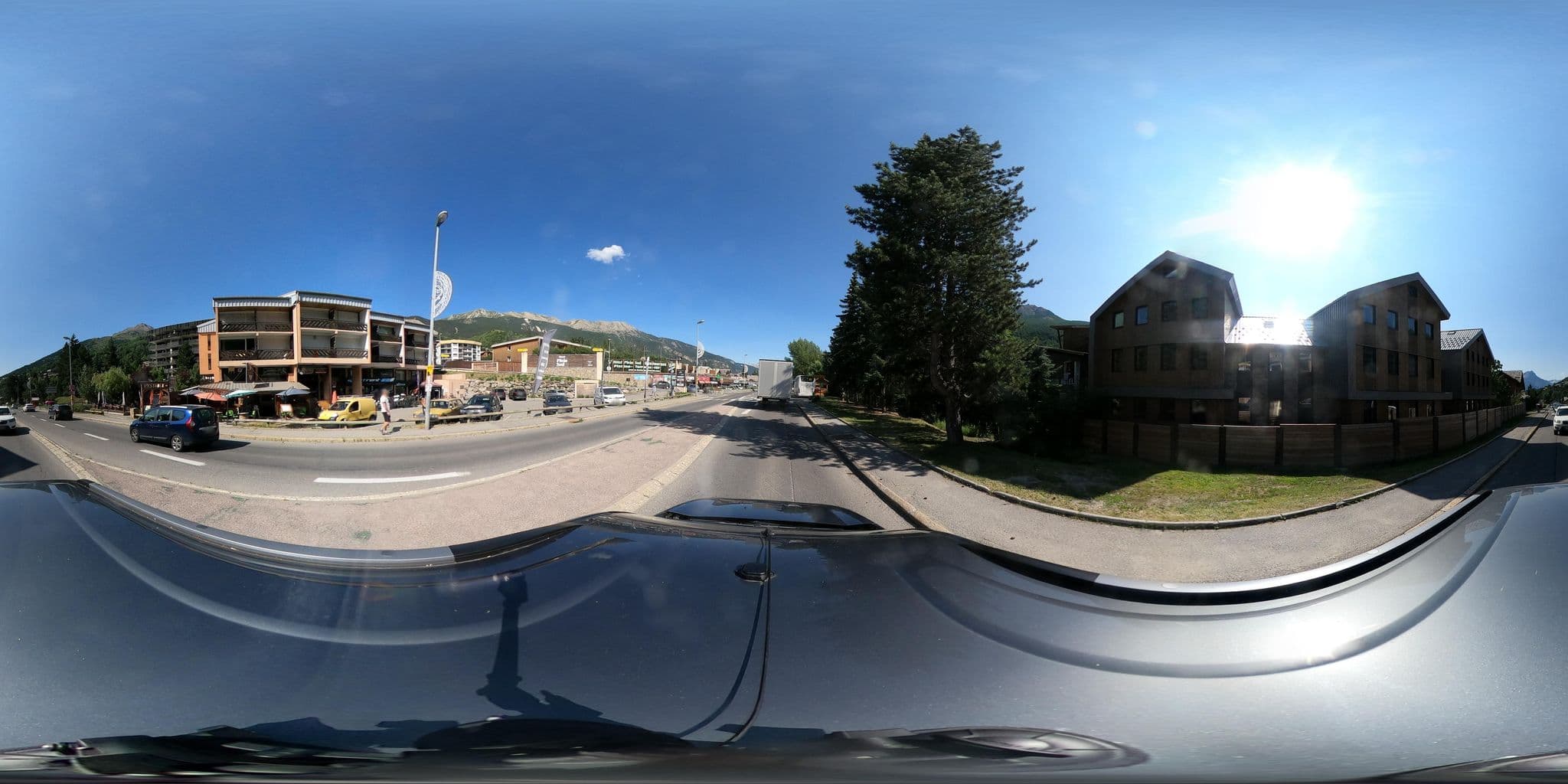 Street view near Grand Hôtel & Spa Nuxe, Saint-Chaffrey — © eric_s (CC BY-SA · Mapillary)