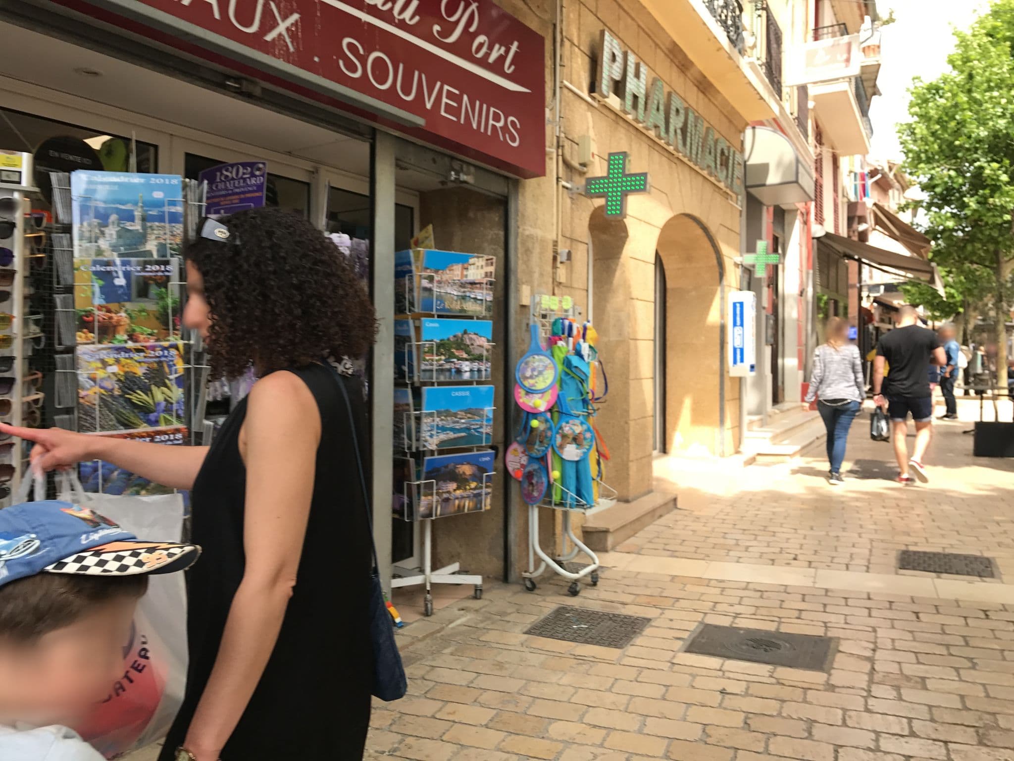 Street view near L'Hôtel by Reboul, Cassis — © thepriben (CC BY-SA · Mapillary)