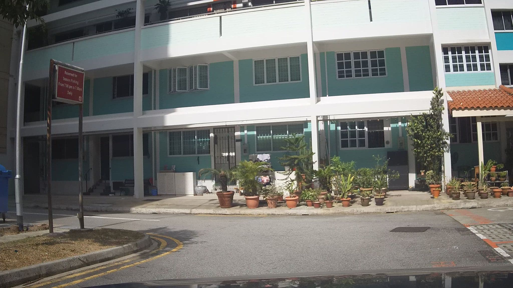 Street view near Jim's Crypt, Pasir Ris New Town — © ashishgrab (CC BY-SA · Mapillary)