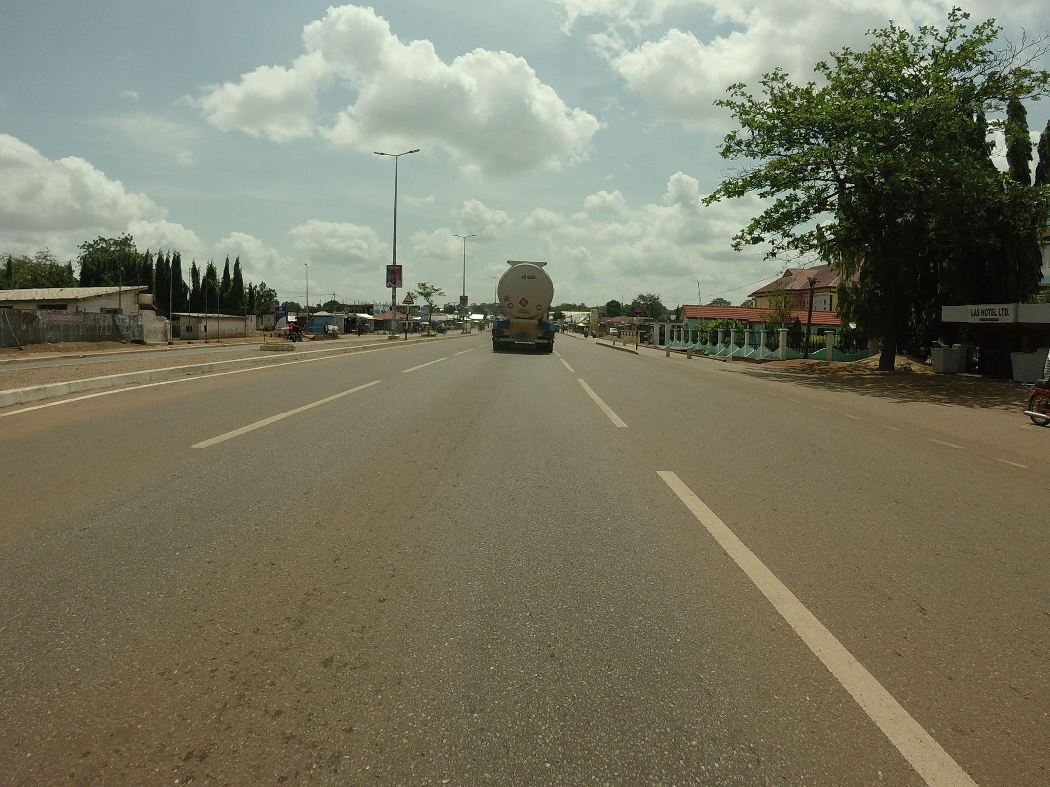 Street view near Las Hotel Ltd, Tamale — © enock4seth (CC BY-SA · Mapillary)