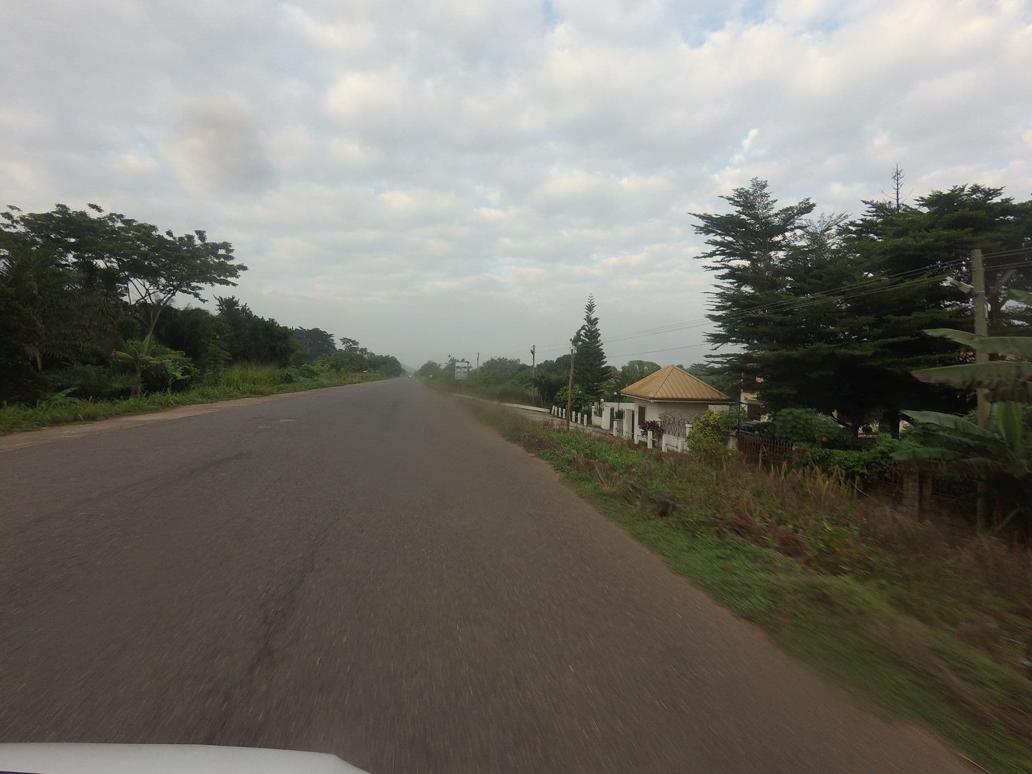 Street view near Valley Pallacio Hotel, Ho — © cmenttor (CC BY-SA · Mapillary)