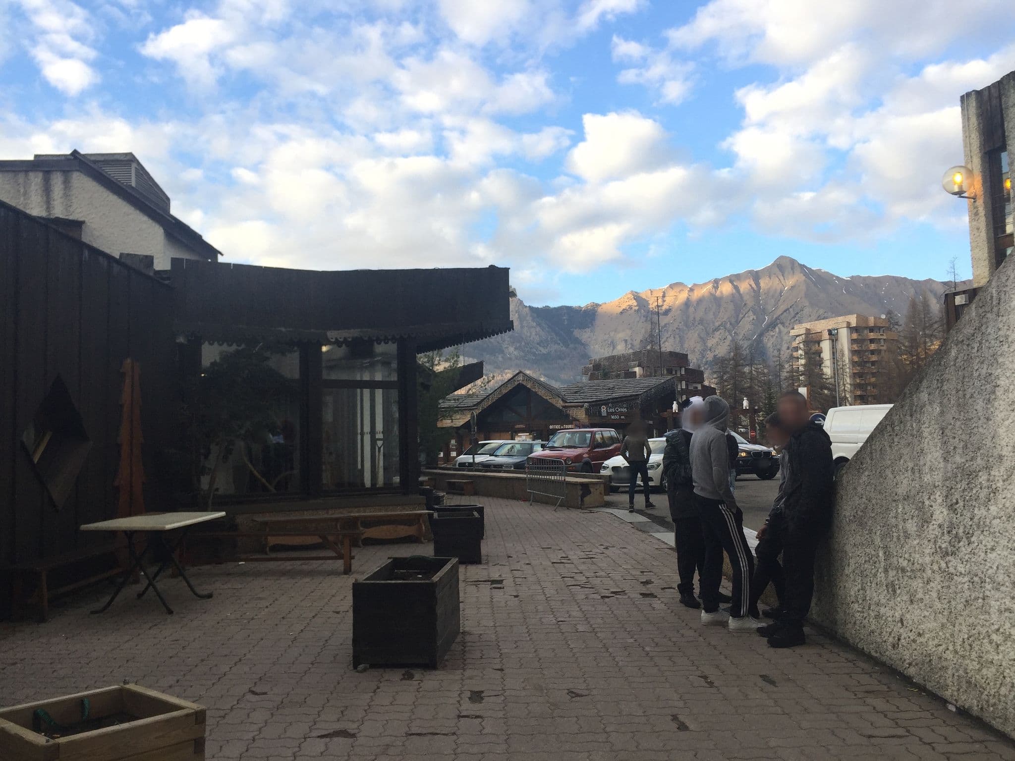 Street view near Hôtel L'Escale Blanche, Embrun — © zimmy (CC BY-SA · Mapillary)