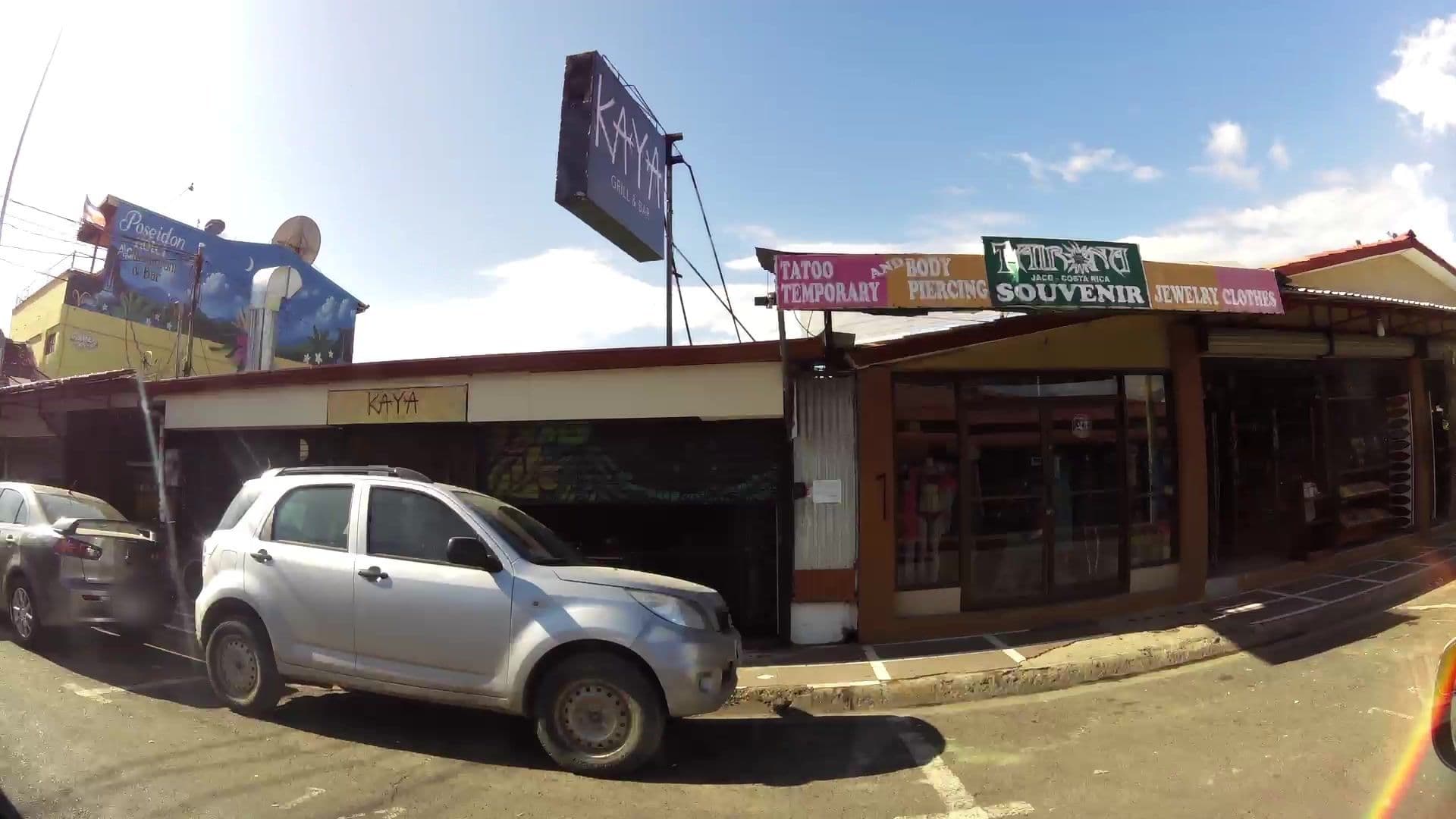 Street view near Beds on Bohio, Jacó — © kaartcam (CC BY-SA · Mapillary)