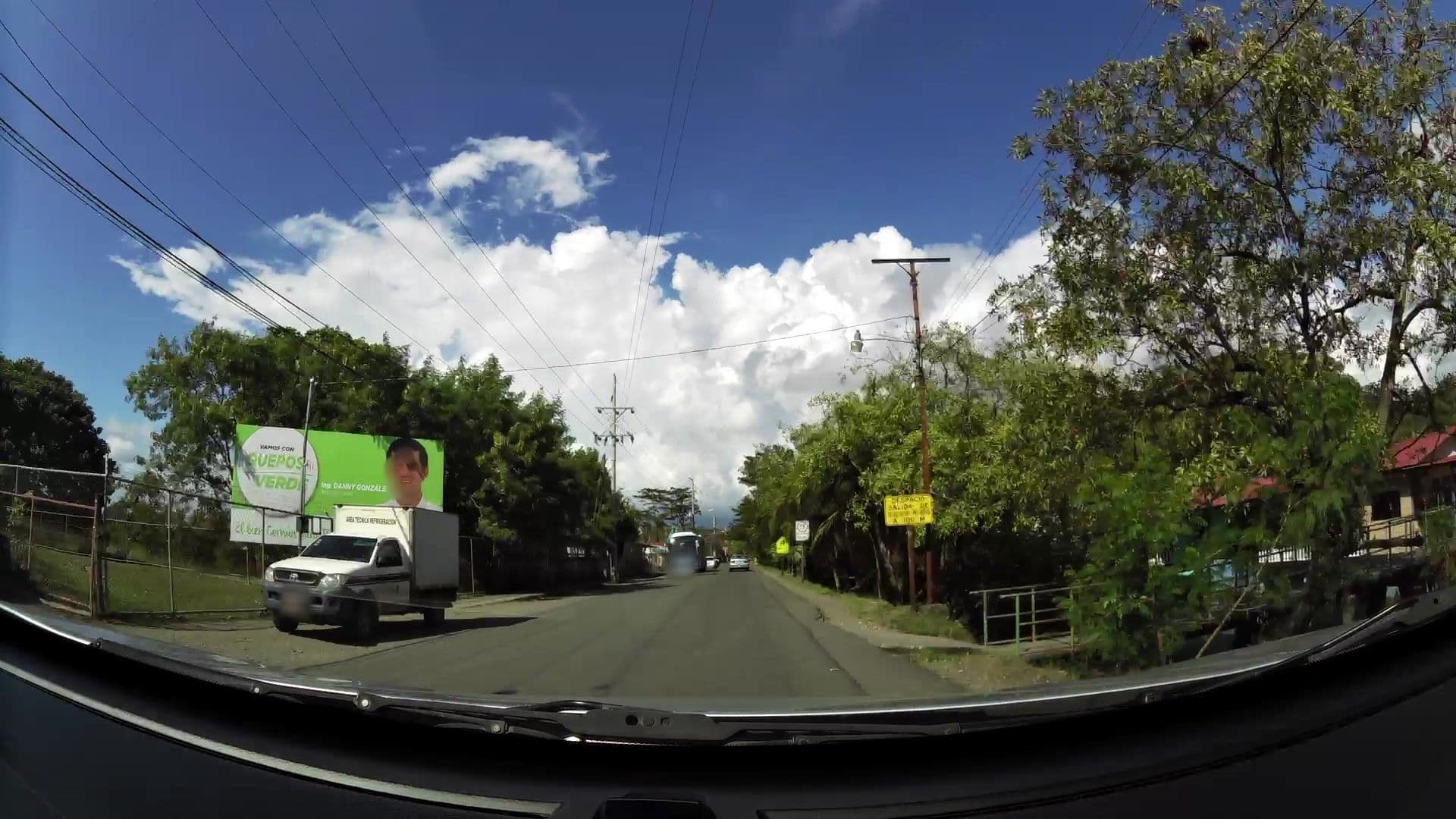 Street view near Hotel Sueño Tranquilo, Quepos — © kaartcam (CC BY-SA · Mapillary)