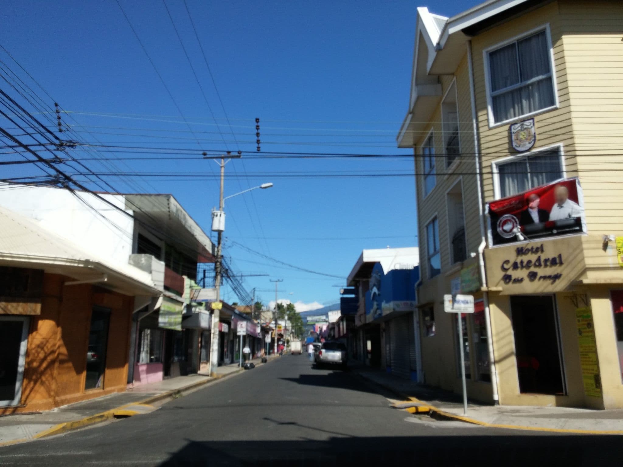 Street view near Hotel Catedral Casa Cornejo, Alajuela — © elotrojames (CC BY-SA · Mapillary)