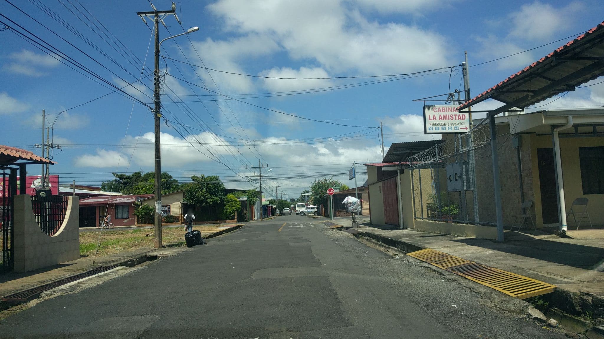 Street view near Cabinas la Amistad, Esparza — © rigoucr (CC BY-SA · Mapillary)