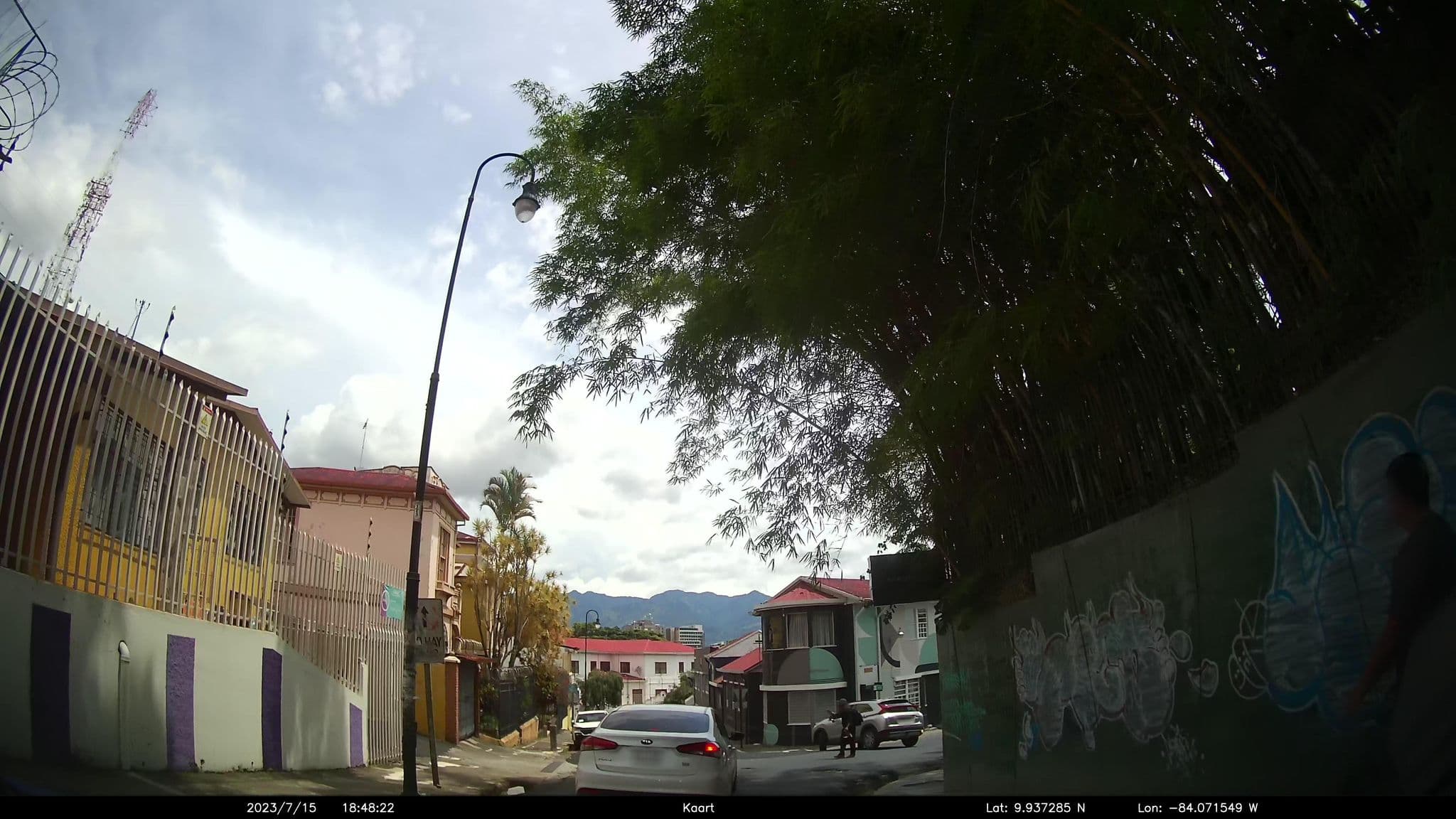 Street view near Cinco Hormigas Rojas, Calle Blancos — © kaart5 (CC BY-SA · Mapillary)