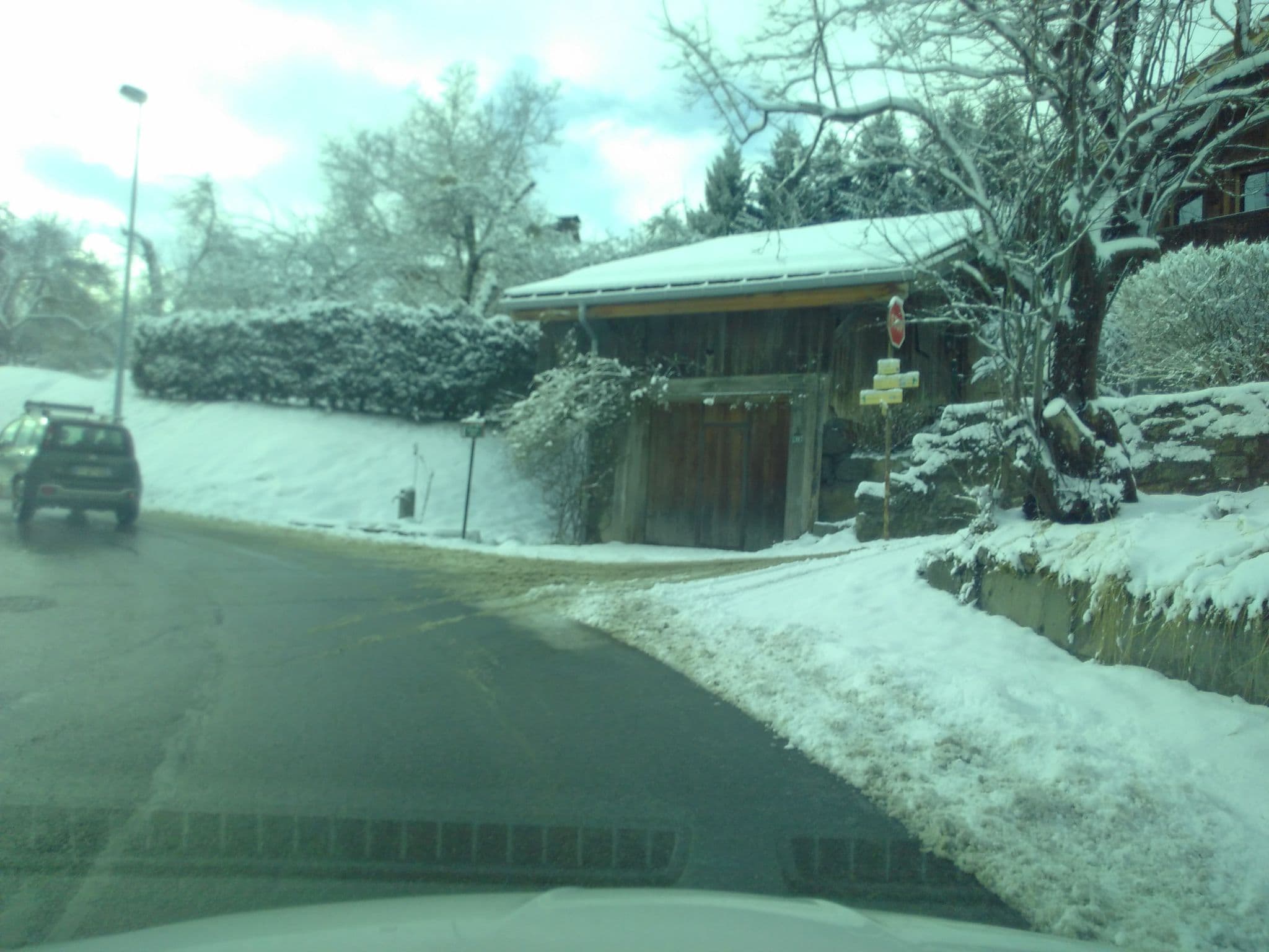 Street view near Le Charvet, Cordon — © marcp (CC BY-SA · Mapillary)