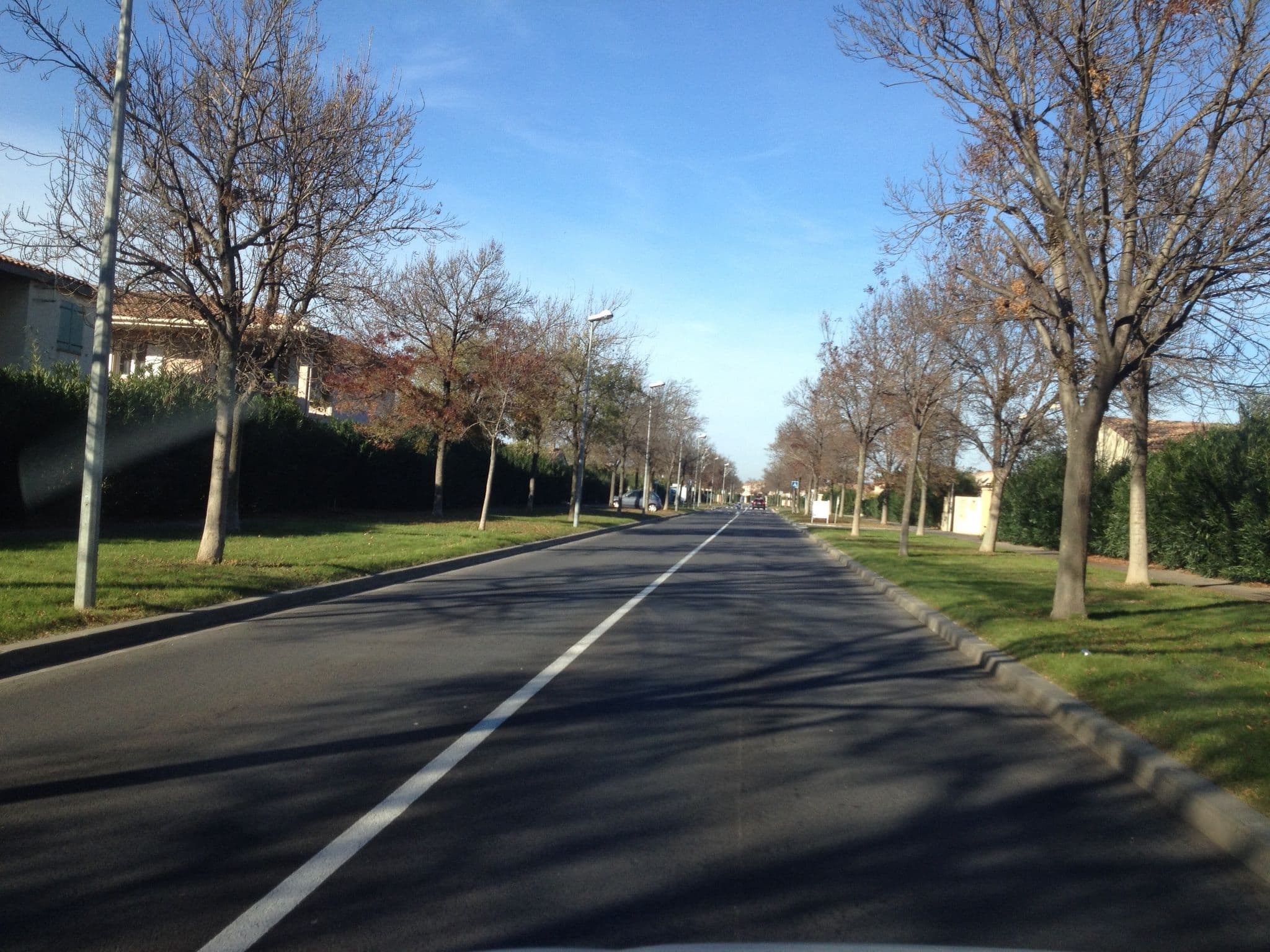 Street view near Hôtel Ariane, Istres — © zimmy (CC BY-SA · Mapillary)