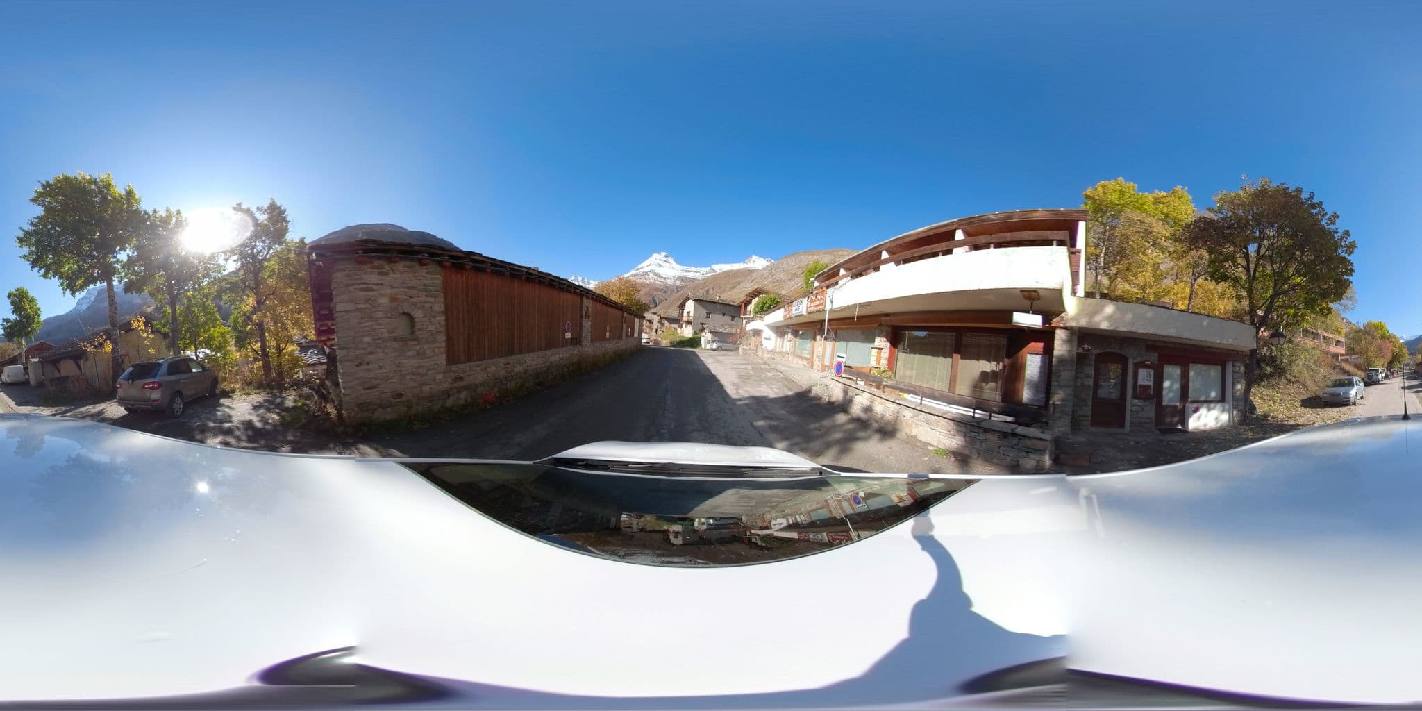 Street view near Anémone, Val-d'Isère